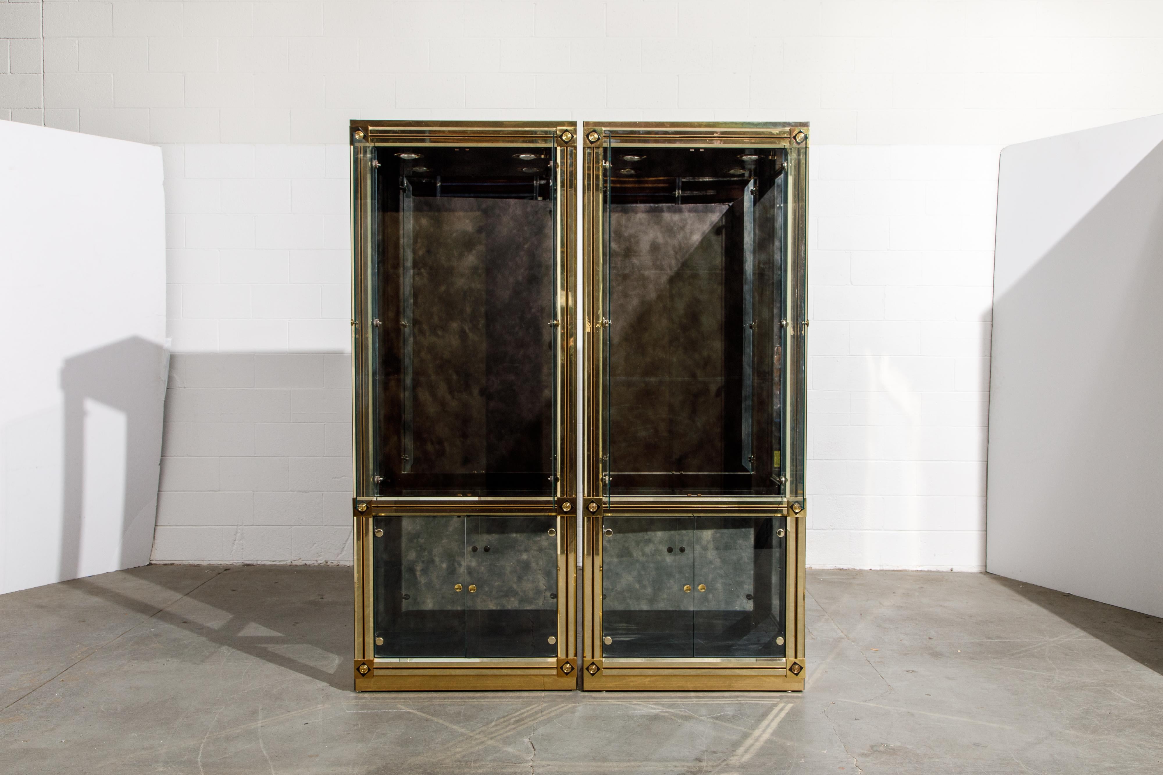 Mid-Century Modern Mastercraft Illuminated Brass Display Cabinets, circa 1980, Pair Available
