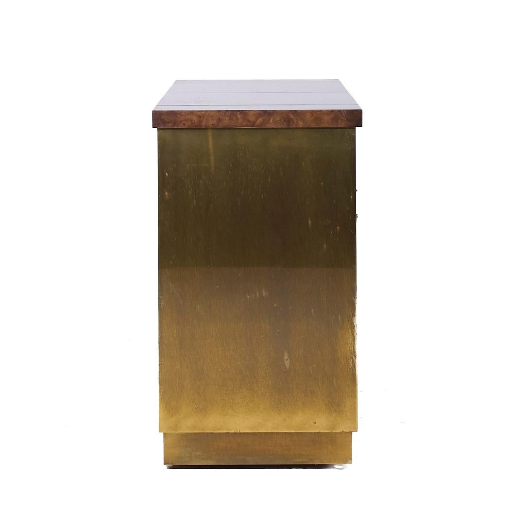 Mastercraft Mid Century Brass and Burled Elm Dry Bar Server In Good Condition For Sale In Countryside, IL