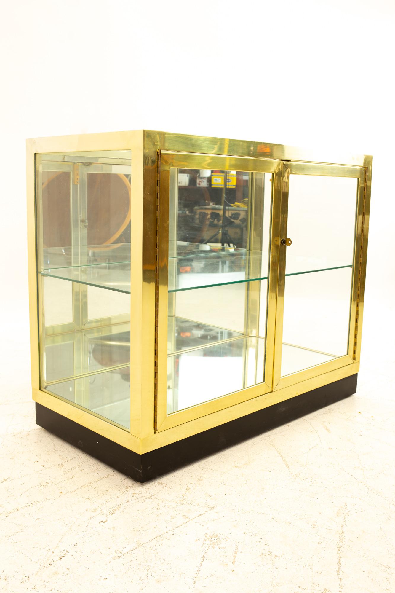 American Mastercraft Mid Century Brass and Glass Display Cabinet