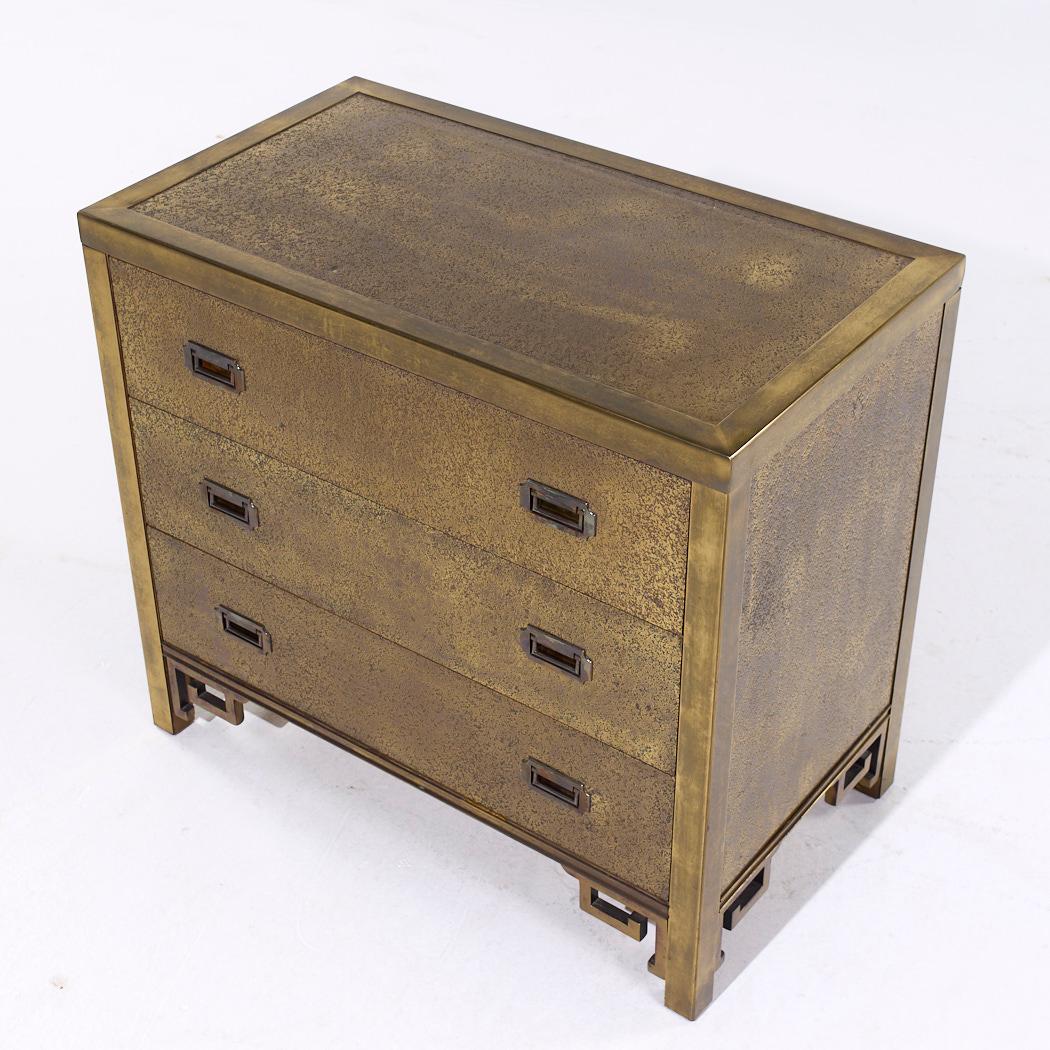 Fine XX secolo Cassettiera in ottone del Mid Century di Mastercraft in vendita