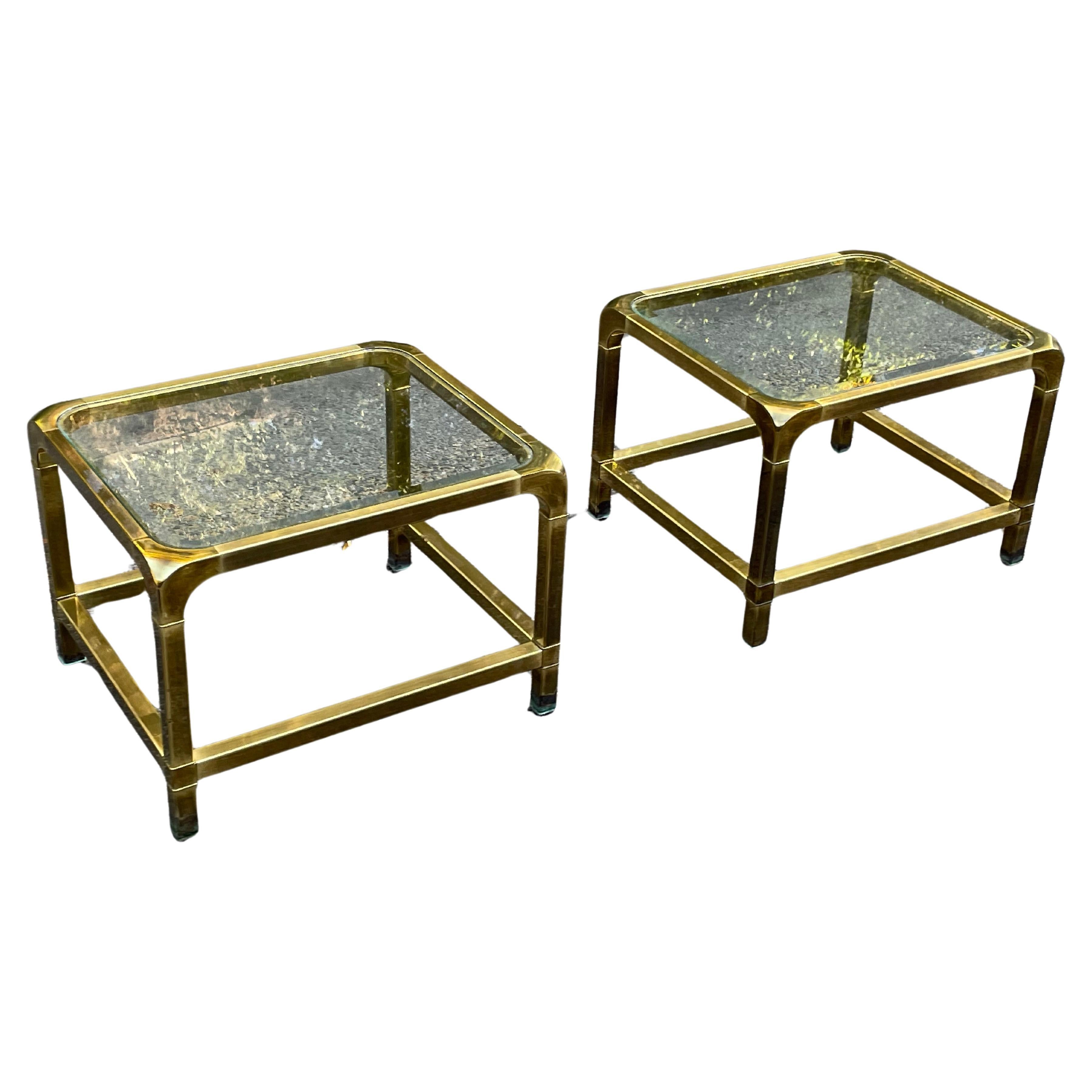 Mastercrafters Mid-Century Brass End Side Tables, Pair. Circa 1970 en vente