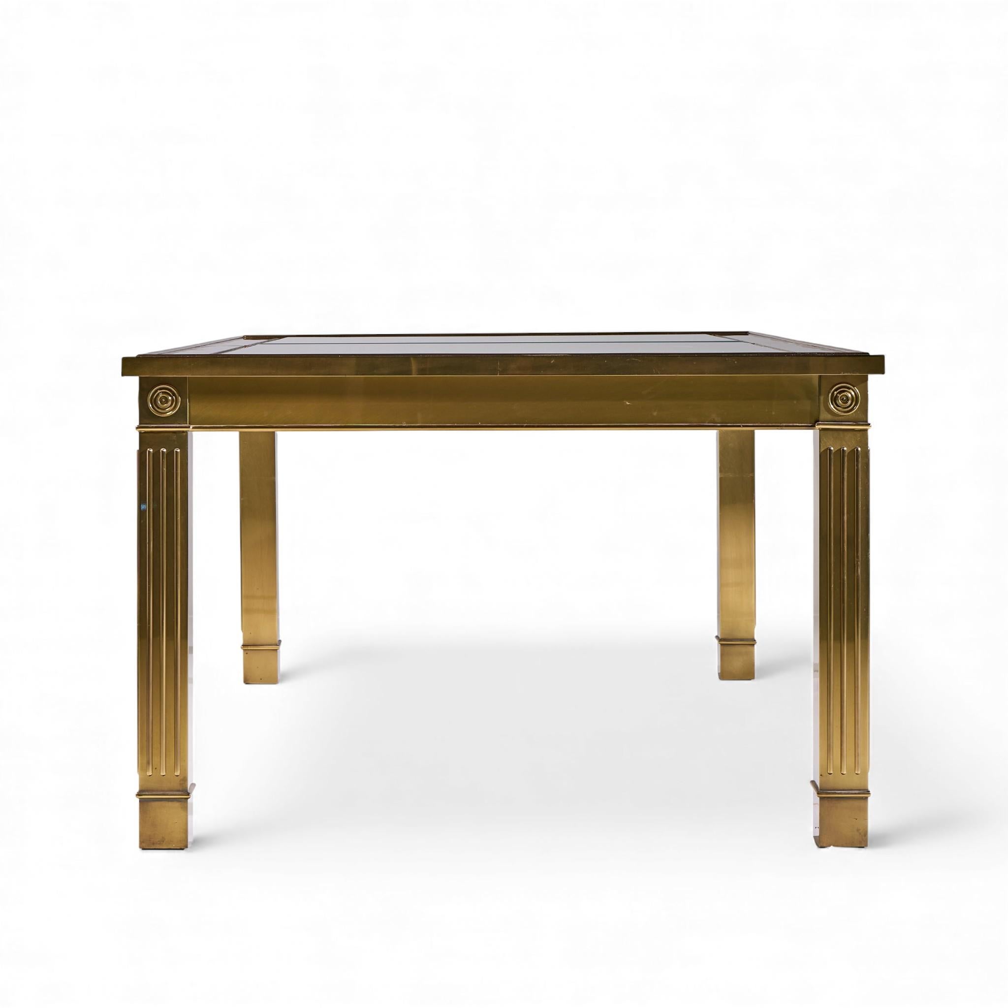Americano Mastercraft Mid Century Brass Expanding Dining Table with 1 Leaf in vendita