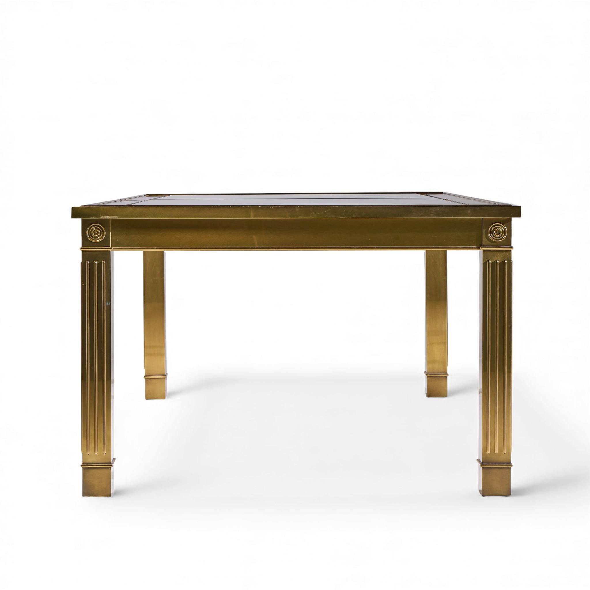 Mastercraft Mid Century Brass Expanding Dining Table with 1 Leaf In condizioni buone in vendita a Franklin Park, IL