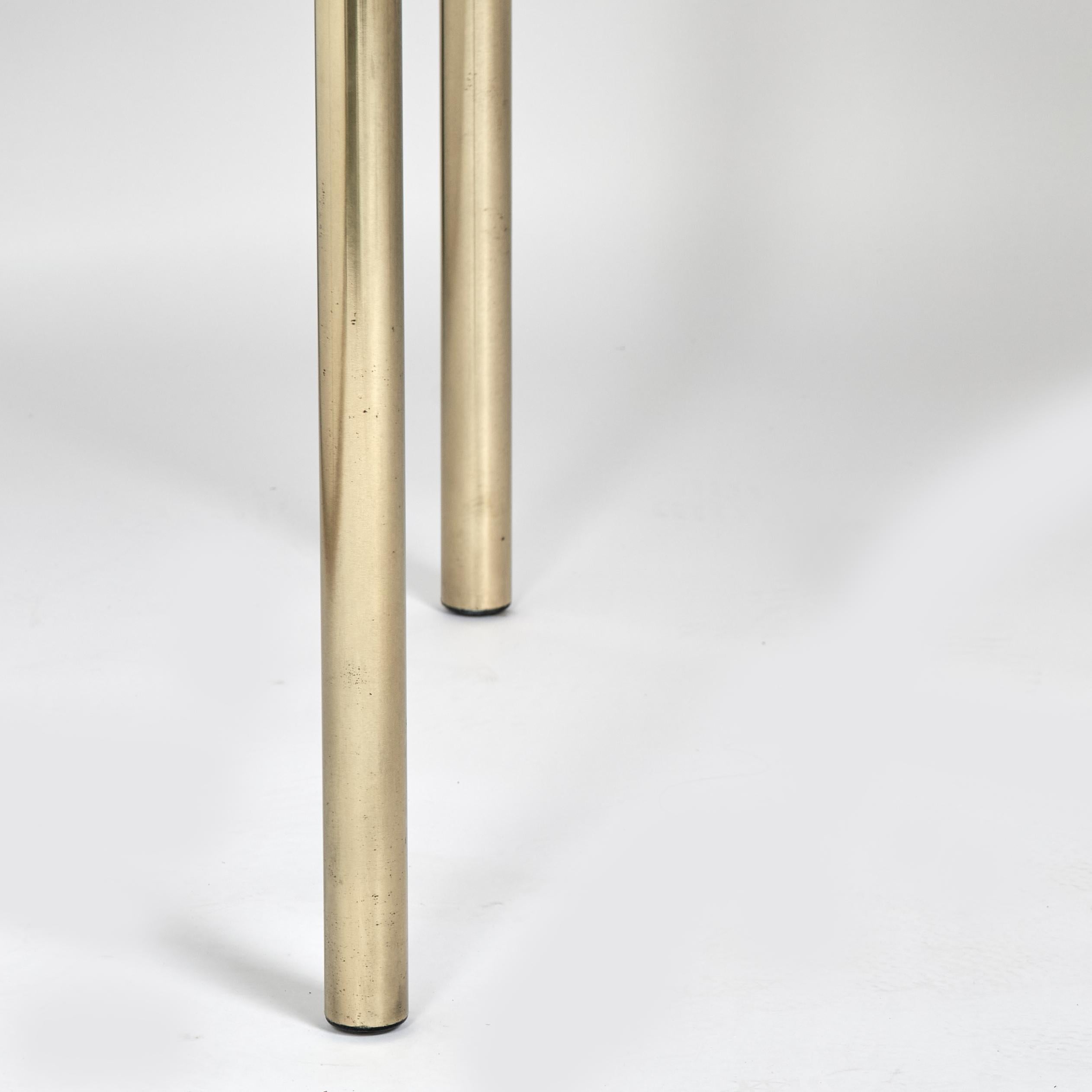 Escritorio estilo campaña Mastercraft Mid Century Brass Leather Top Latón en venta