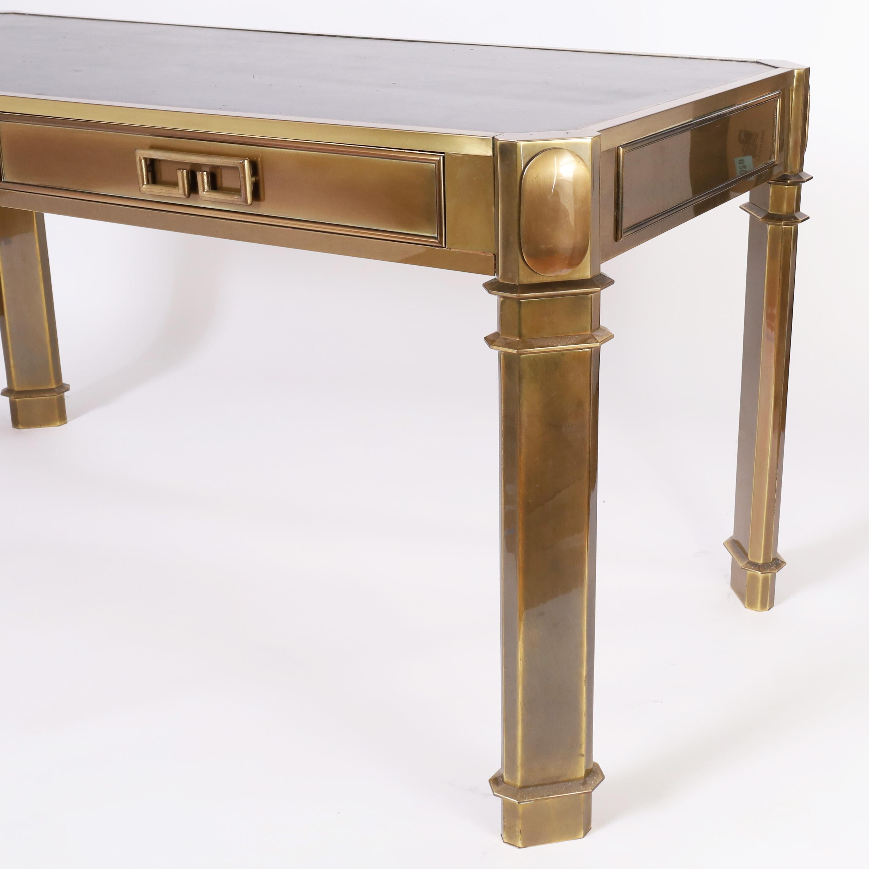 Mastercraft Bronzeschreibtisch aus der Mitte des Jahrhunderts im Angebot 1