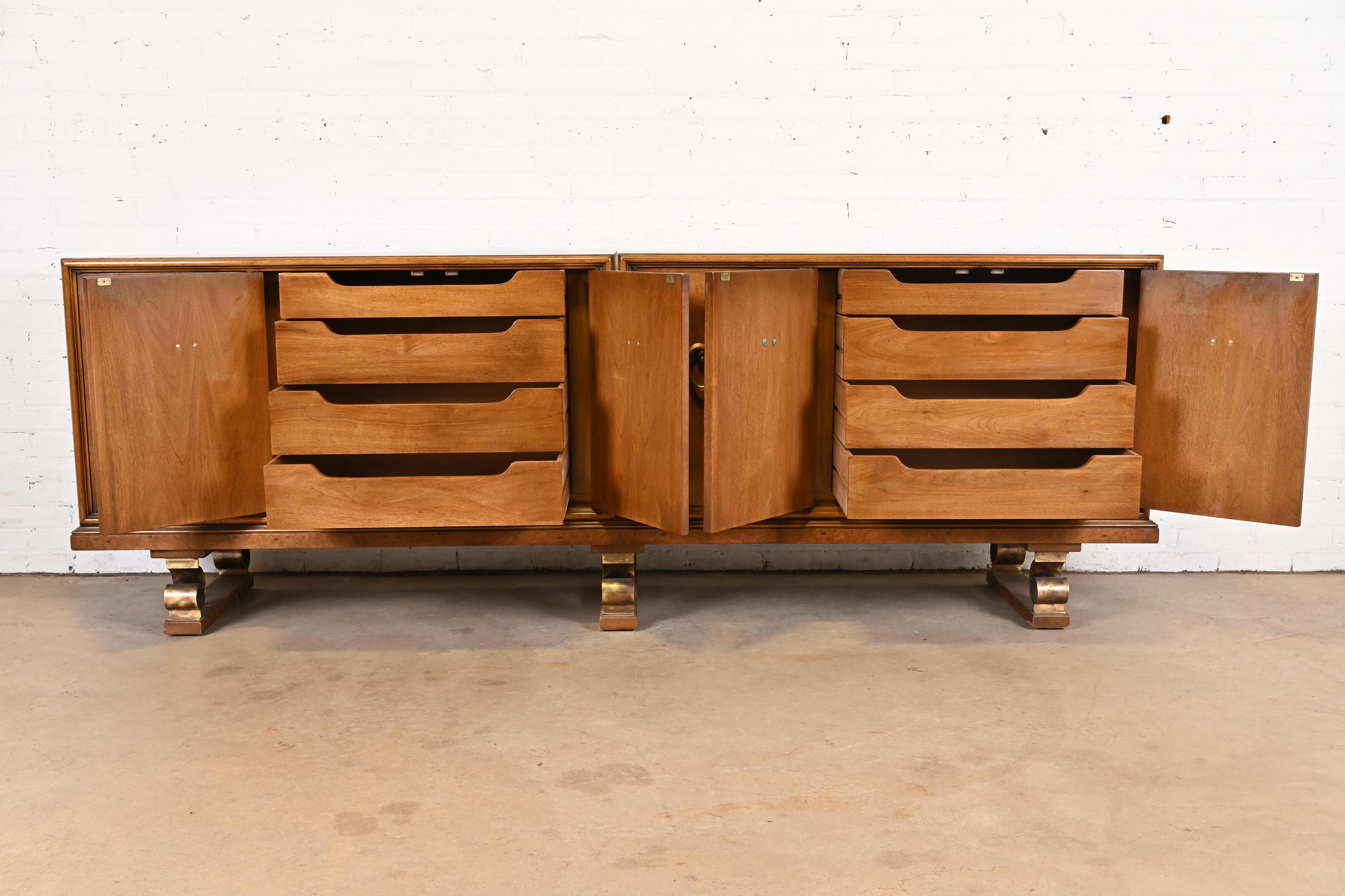 Mastercraft Mid-Century Hollywood Regency Burl Wood and Brass Sideboard, 1960s For Sale 3