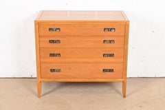Mastercraft Mid-Century Modern Hollywood Regency Walnut Chest of Drawers, 1960s