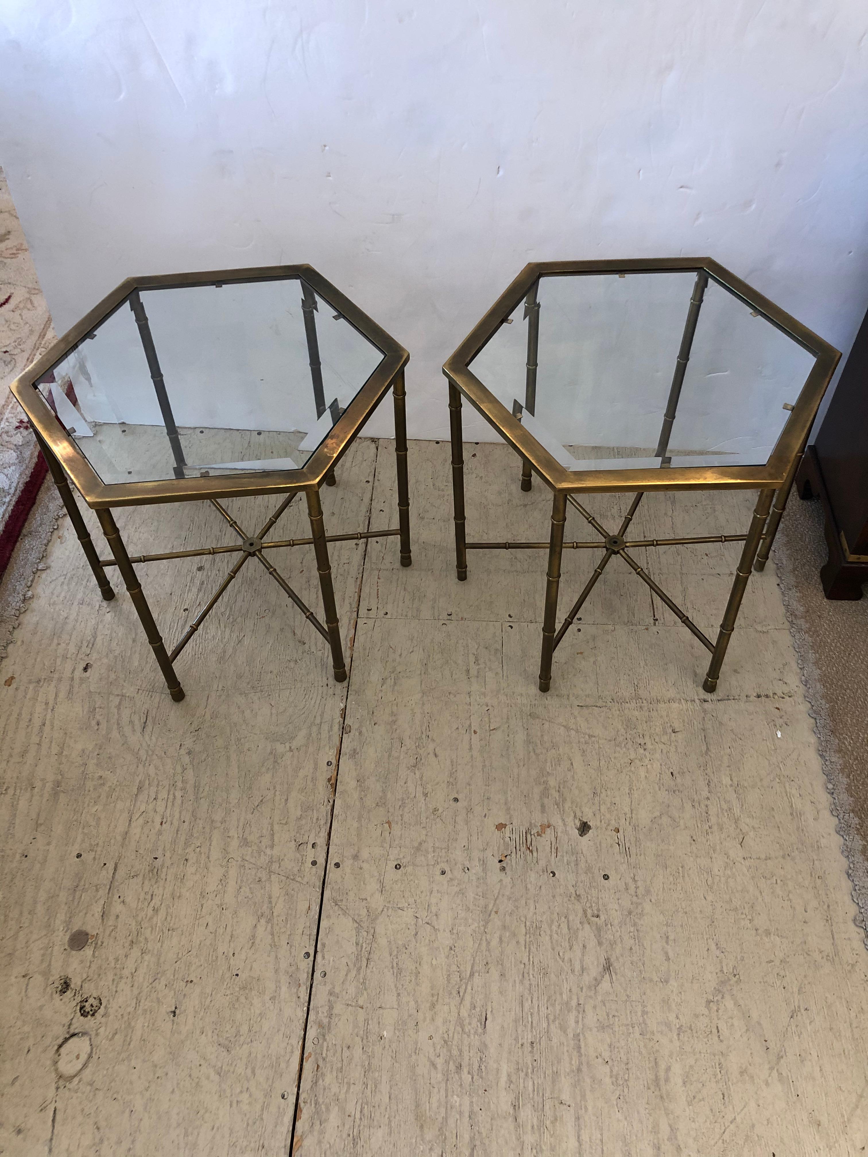 Mastercraft Mid-Century Modern Pair of Brass Faux Bamboo Drinks Side End Tables In Excellent Condition In Hopewell, NJ