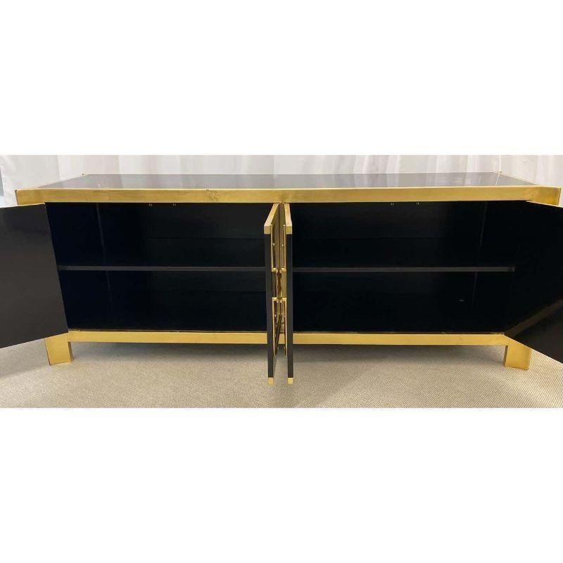 Mastercraft, Mid-Century Modern, Gilt, Ebonized Sideboard, USA, 1960s In Good Condition For Sale In Manhasset, NY
