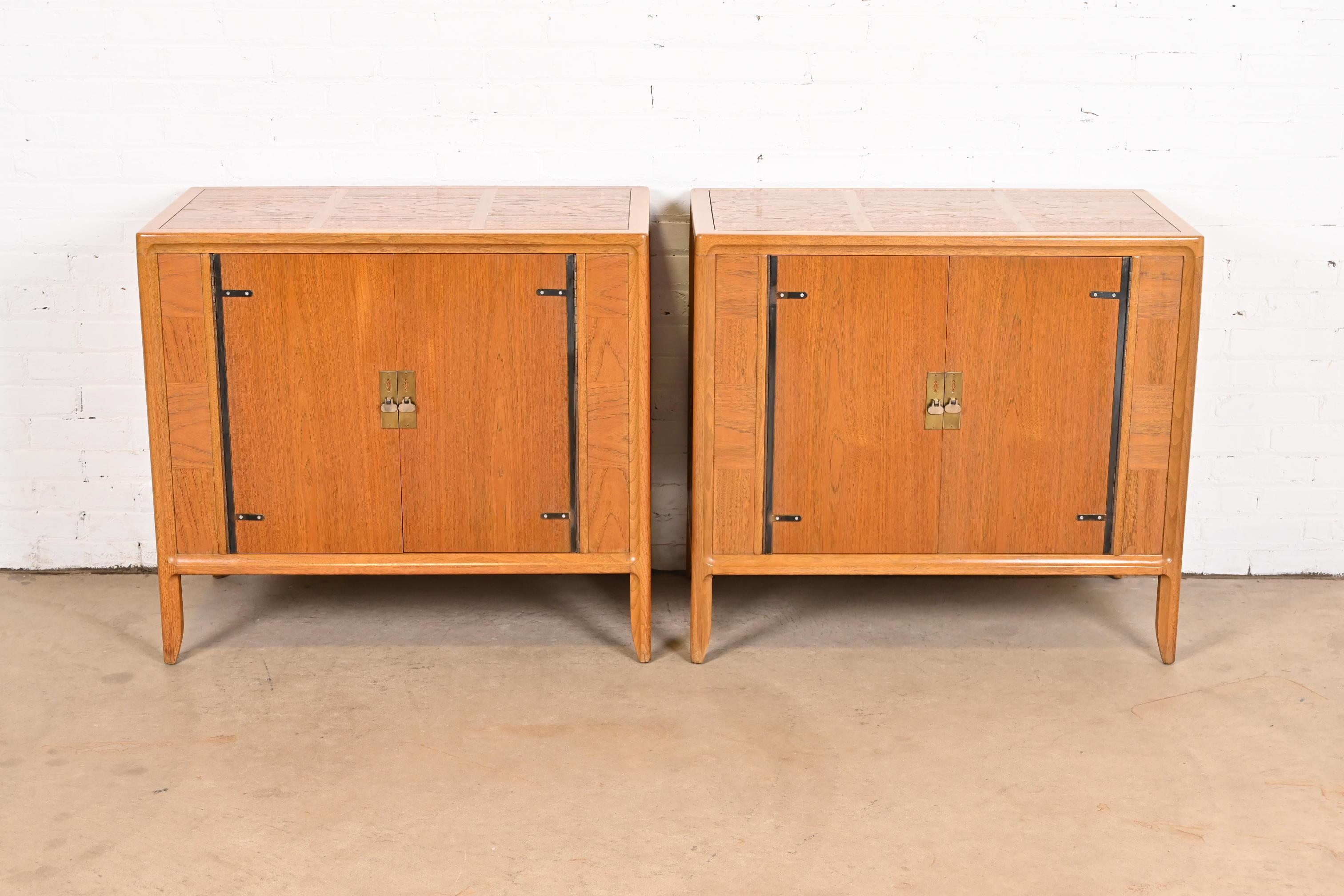 Mid-20th Century Mastercraft Mid-Century Modern Walnut and Brass Cabinets or Bedside Chests, Pair For Sale