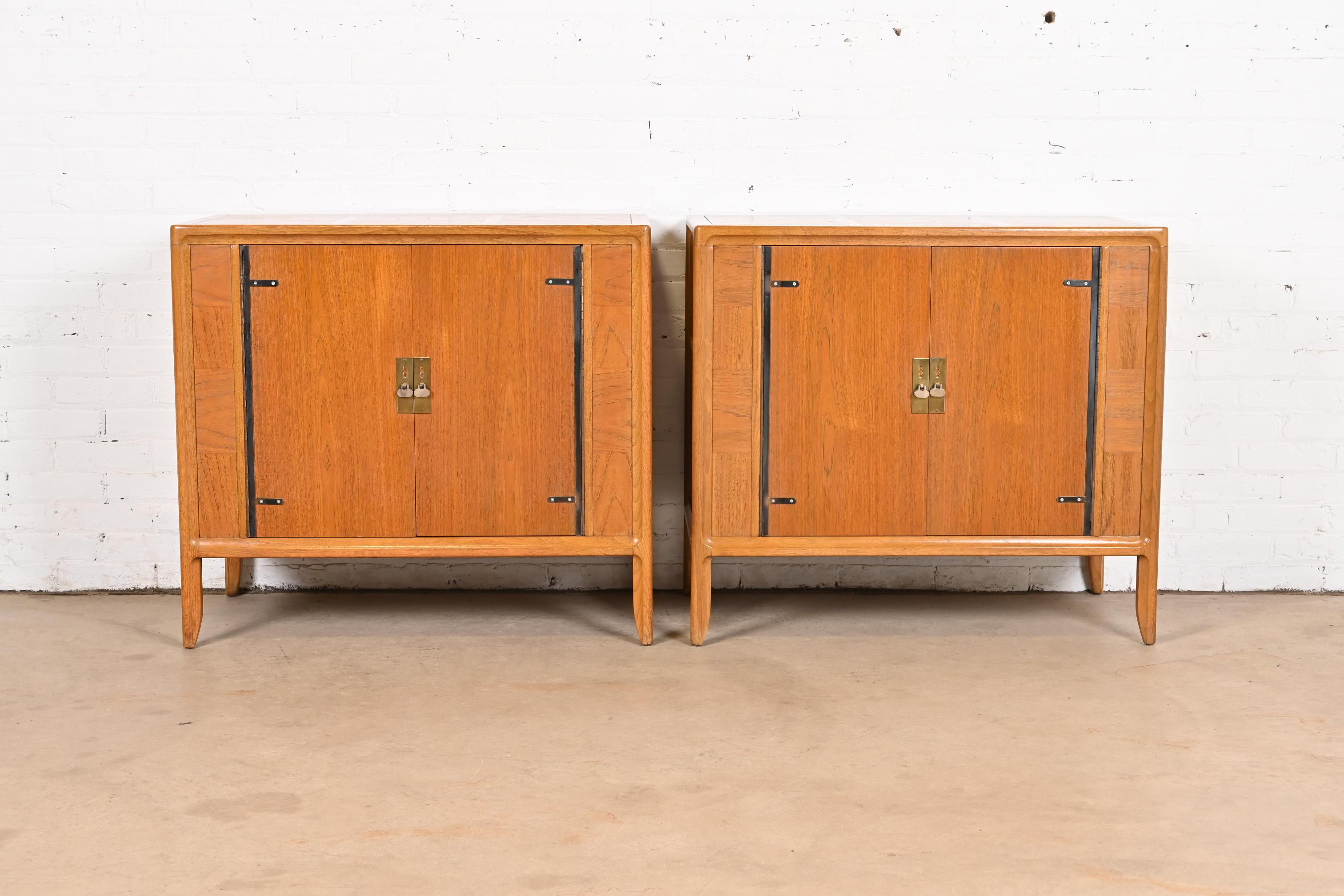 Mastercraft Mid-Century Modern Walnut and Brass Cabinets or Bedside Chests, Pair For Sale 1