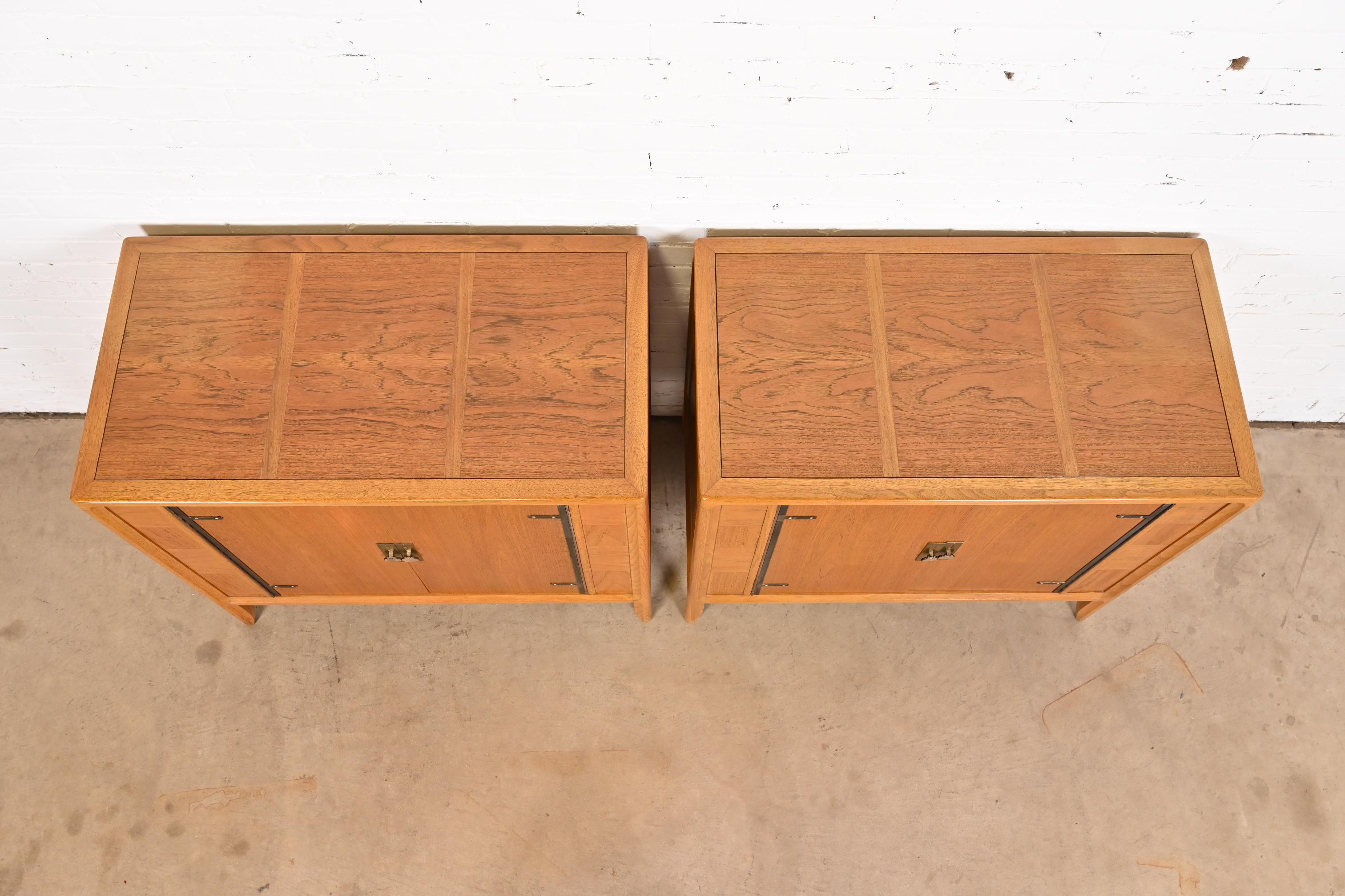 Mastercraft Mid-Century Modern Walnut and Brass Cabinets or Bedside Chests, Pair For Sale 2
