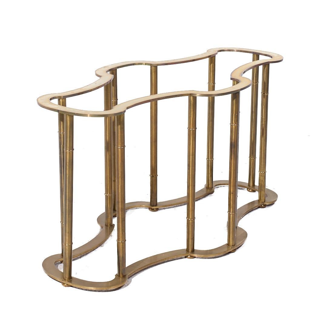 Américain Base de table de salle à manger Mastercraft du milieu du siècle en laiton massif et faux bambou en vente