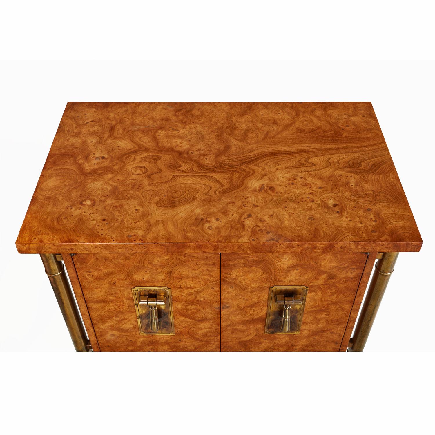American Pair of Mastercraft Nightstand End Tables Hollywood Regency Burl Wood and Brass