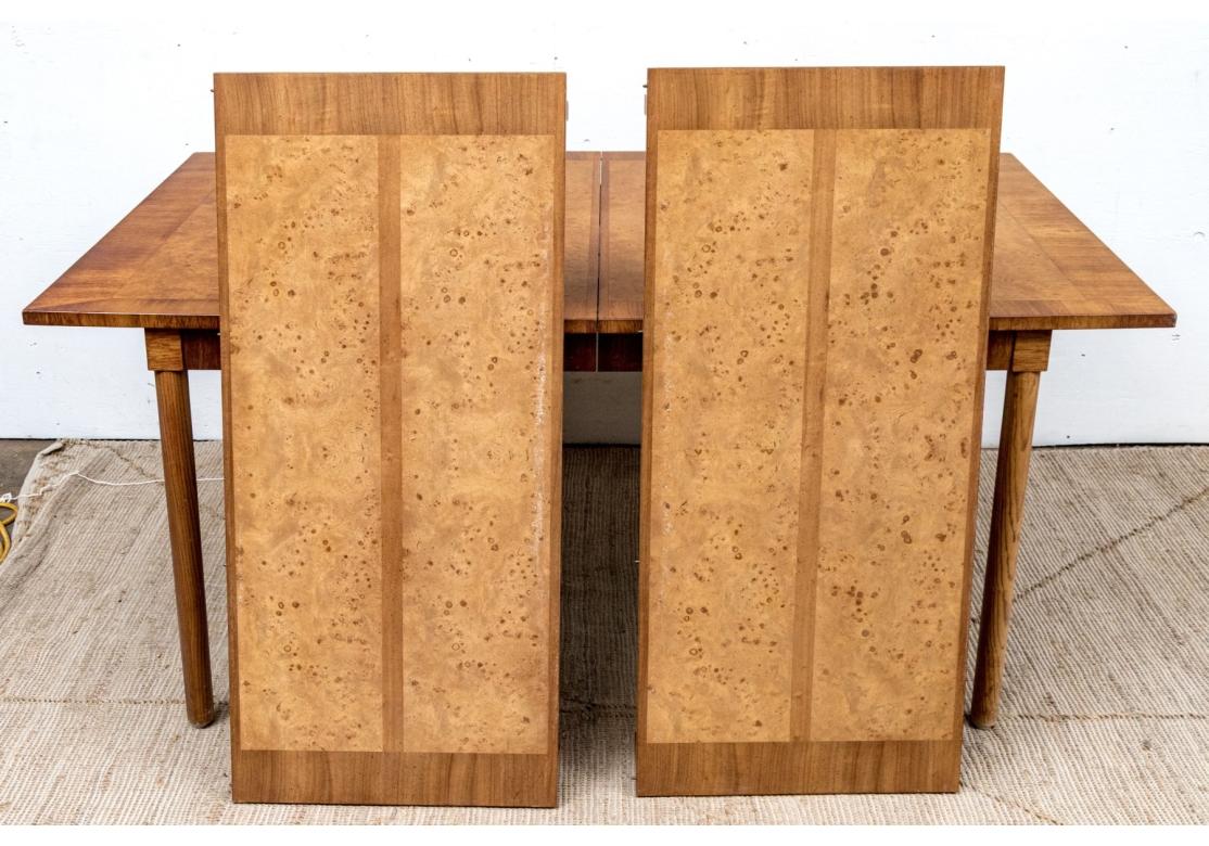 Mid-Century Modern Mastercraft Originals Inc. Table de salle à manger moderne en incrustation de loupe du milieu du siècle dernier en vente