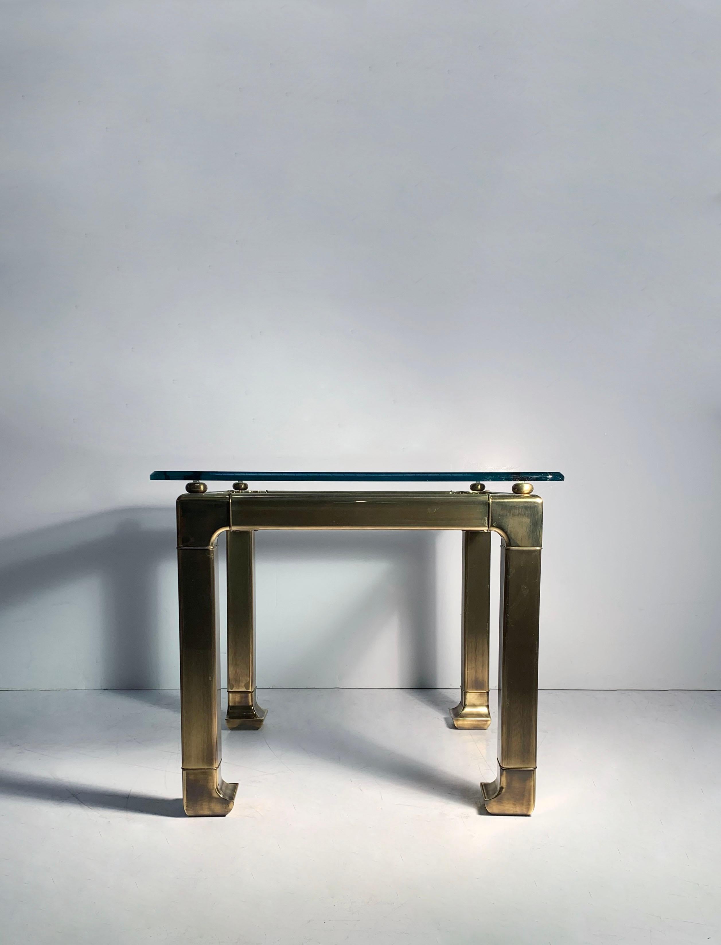Mastercraft pair of brass chinoiserie modern end / side tables
Exceptional craftsmanship on these high end side tables by Mastercraft. Vintage and in beautiful condition for their age.

Dims are of the Glass 28