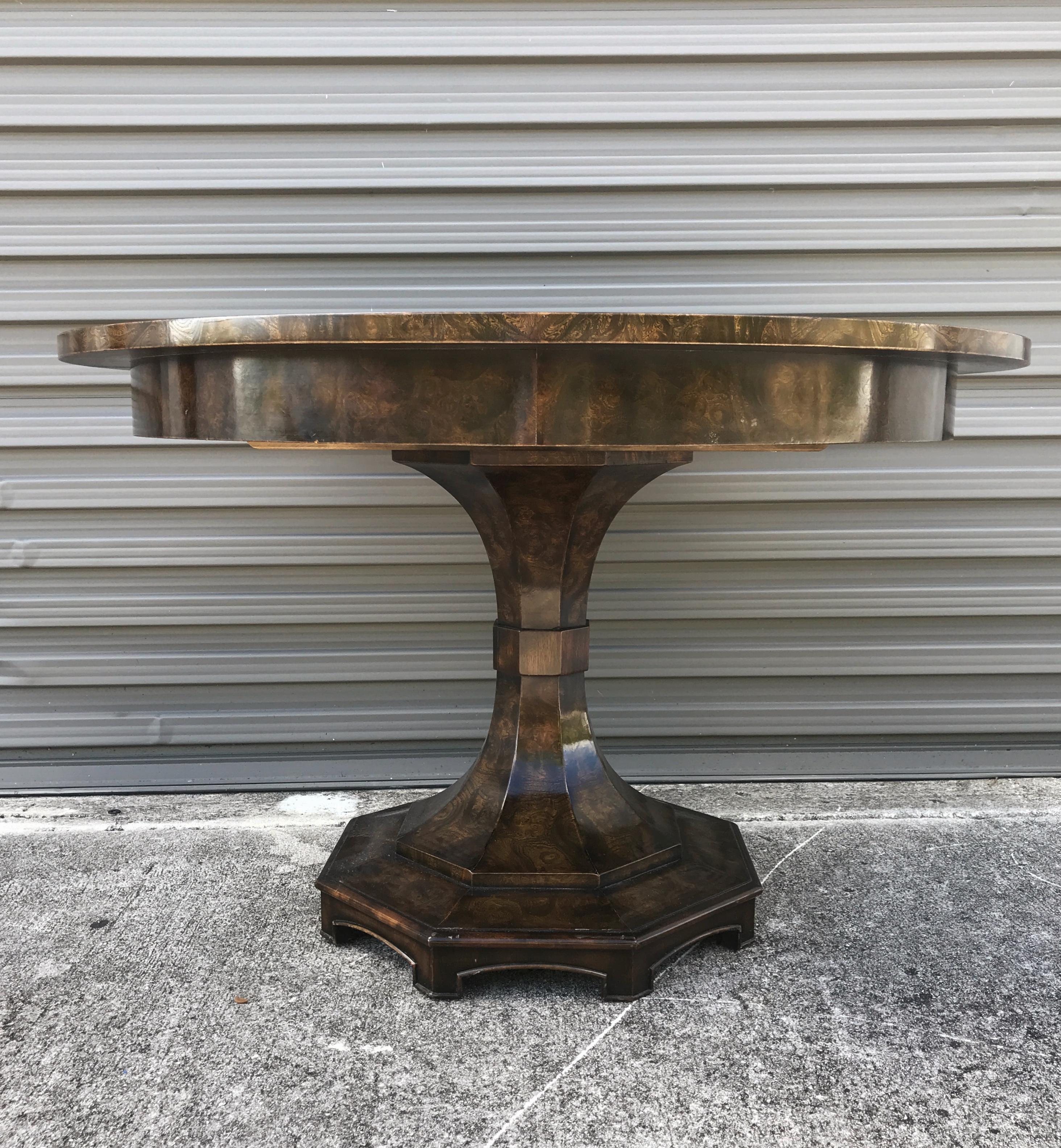 Mid-Century Modern Mastercraft Pedestal ‘Extension’ Dining Room Table in Amboyna Wood