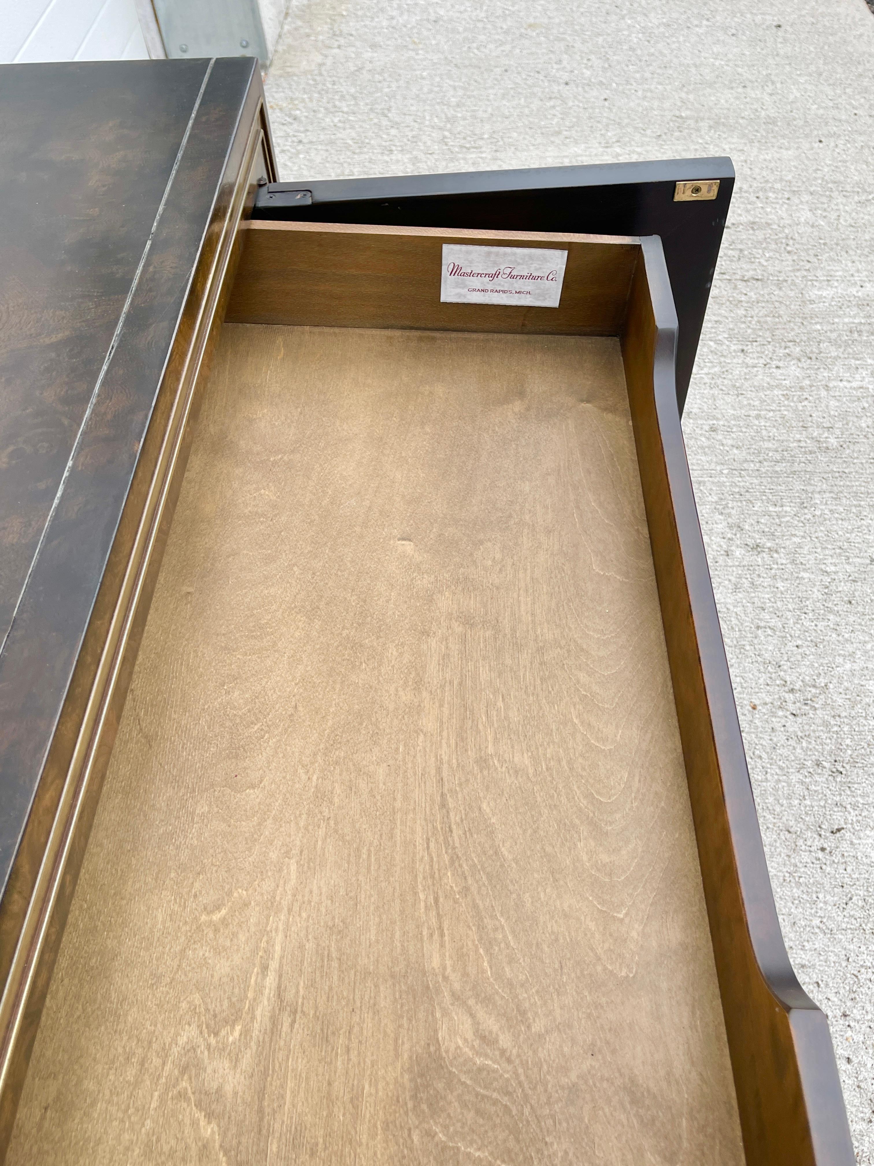 Mastercraft Sideboard in Brass Decorated Burled Elm For Sale 6