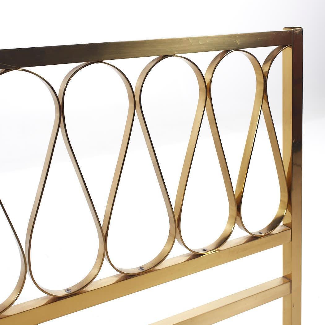 Mastercraft Style Mid Century Brass King Headboard In Good Condition For Sale In Countryside, IL