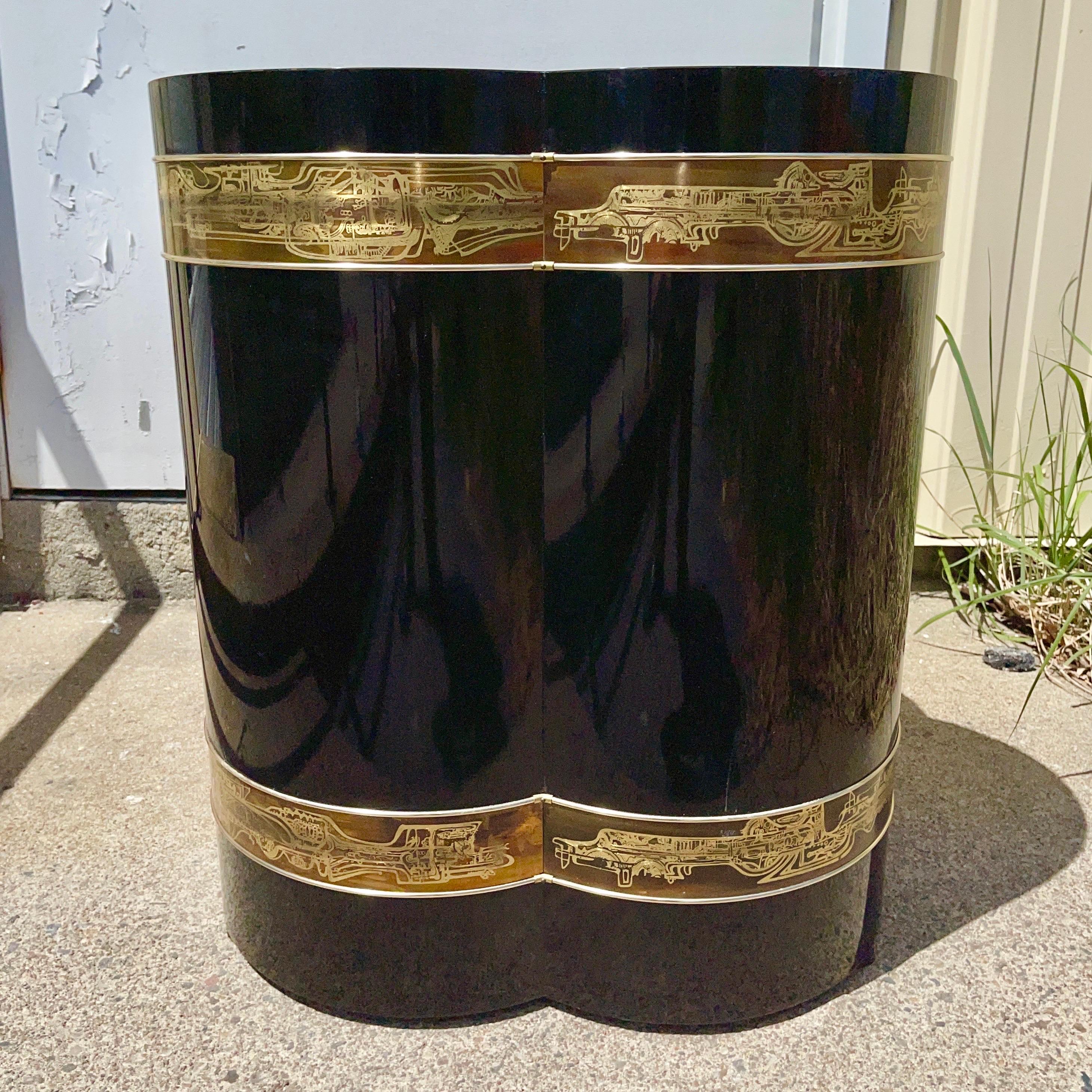 Mastercraft Trefoil Side Table with Bernhard Rohne Brass Banding For Sale 4