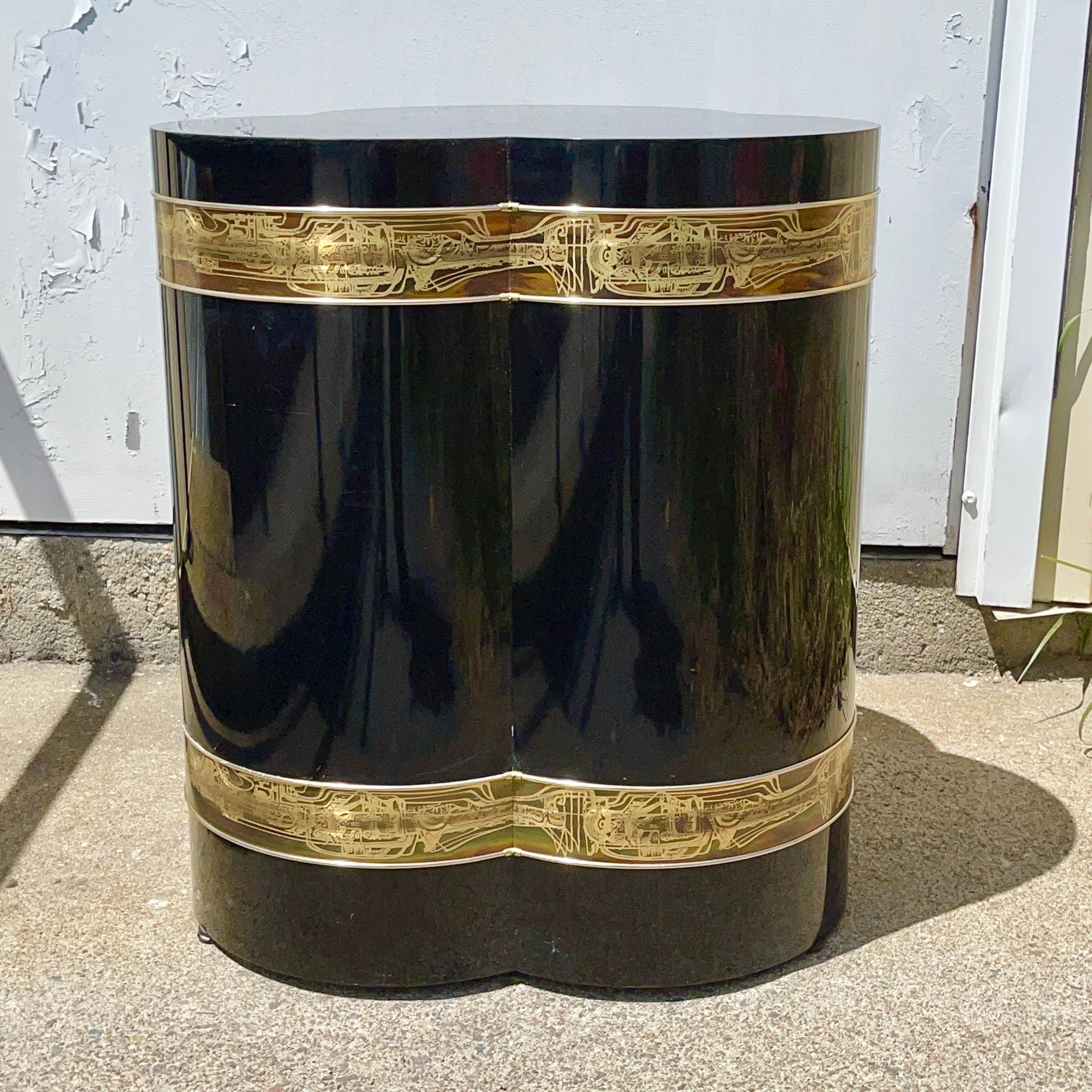 Etched Mastercraft Trefoil Side Table with Bernhard Rohne Brass Banding For Sale