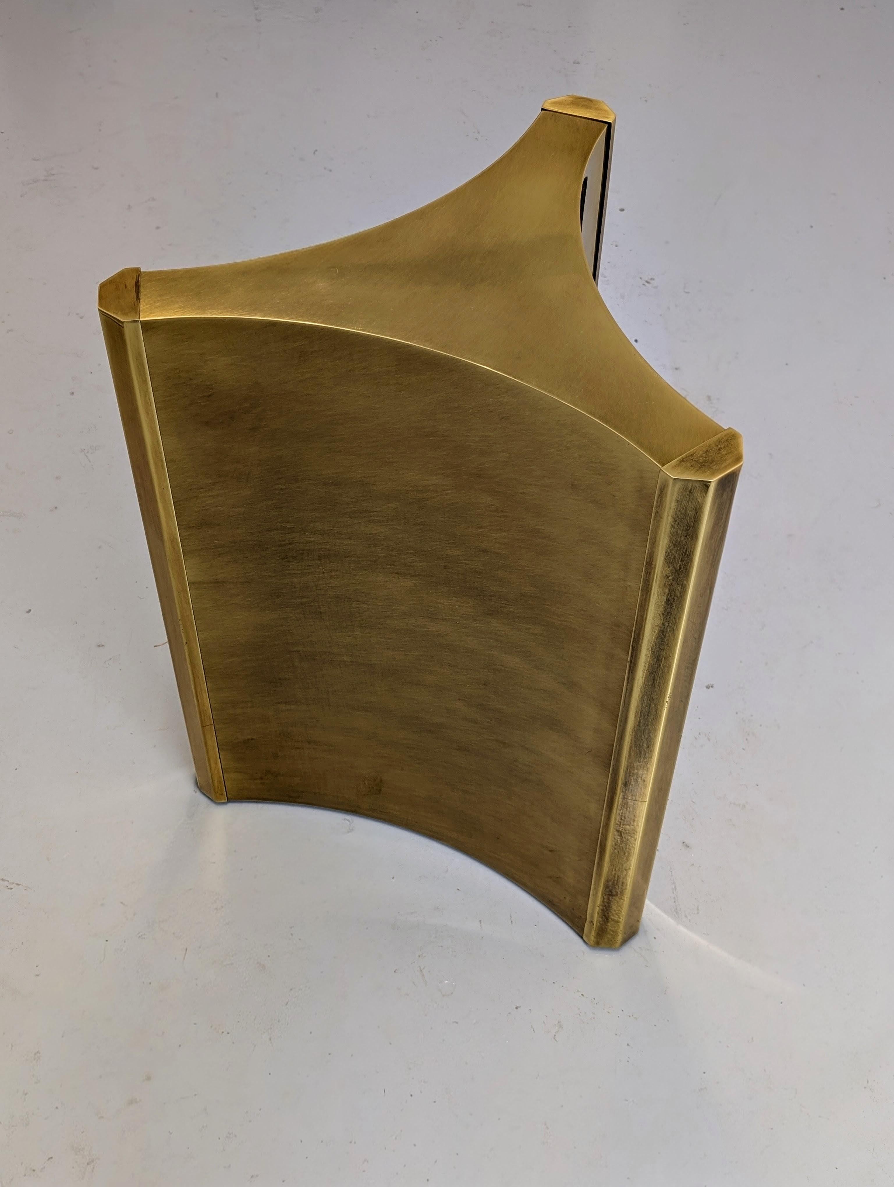 Piédestal en laiton 