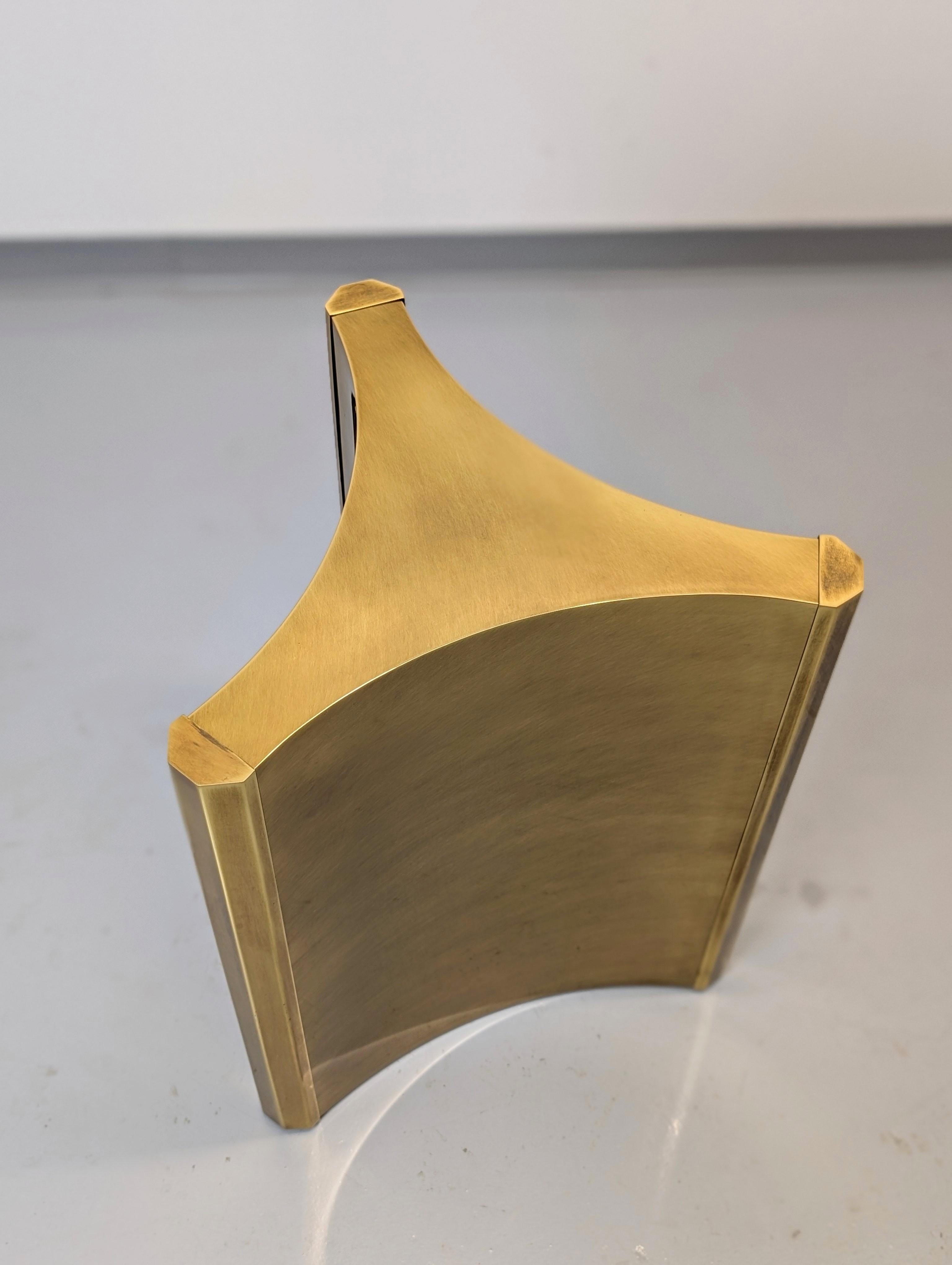 Piédestal en laiton 