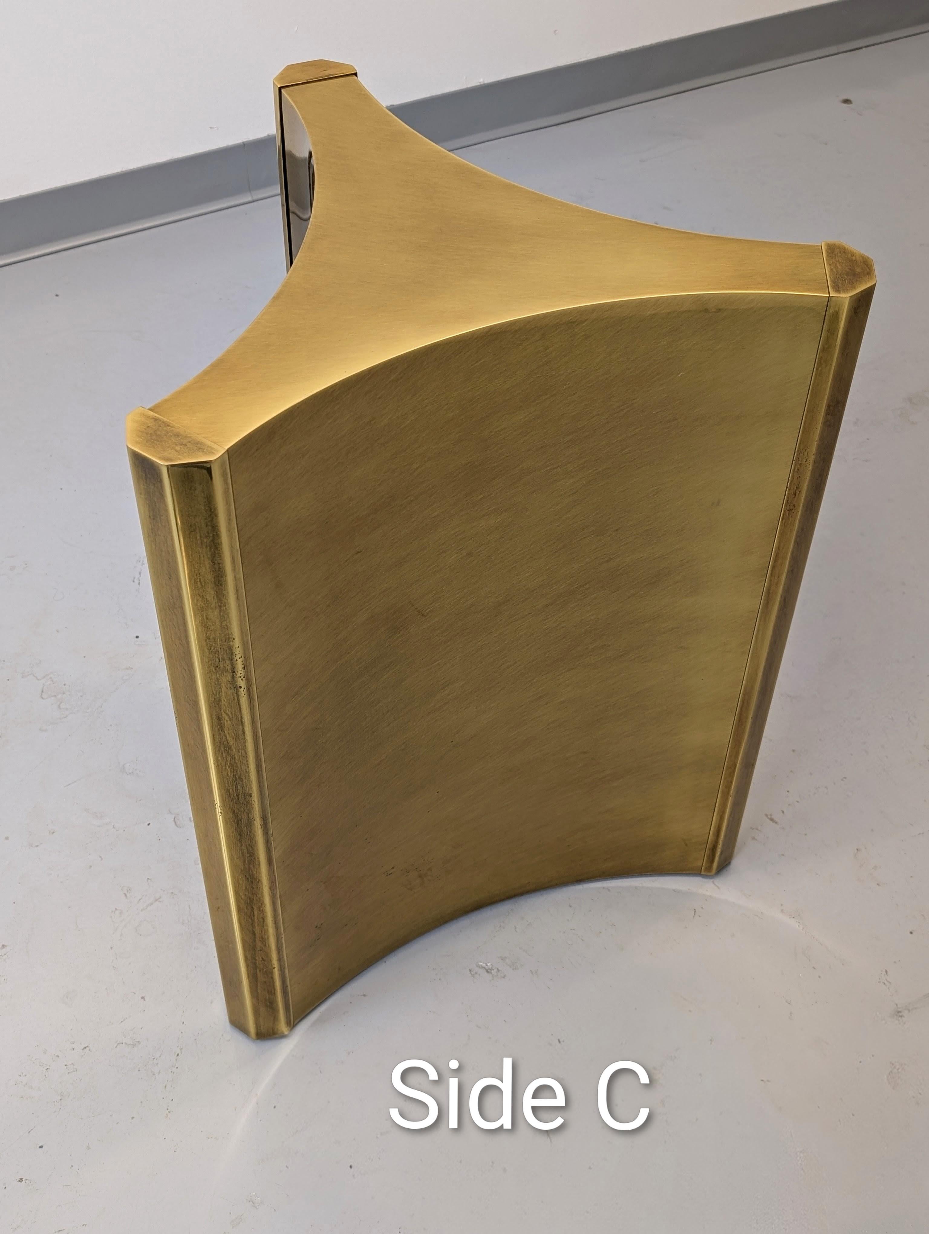 Piédestal en laiton 