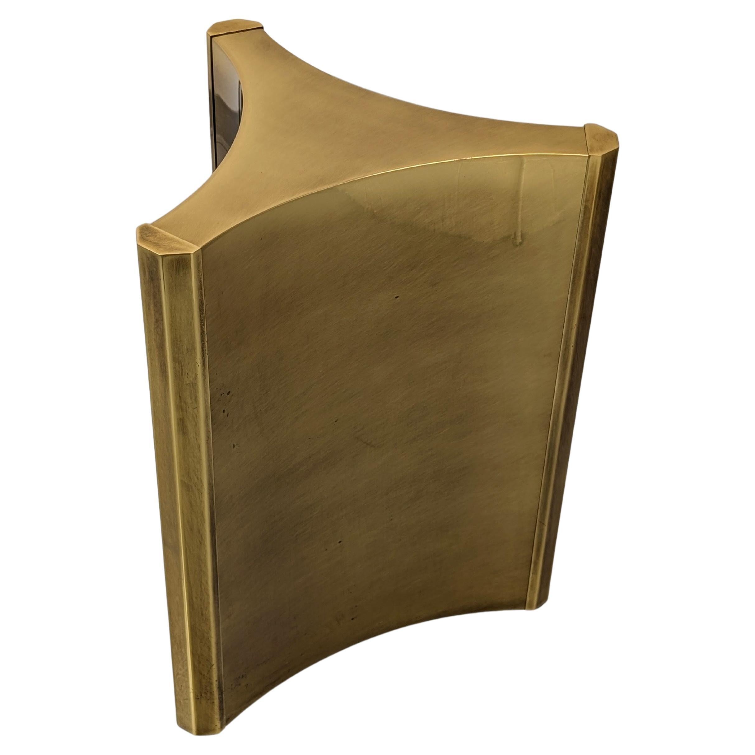 Mastercraft "Trilobi" Messing-Sockel im Angebot