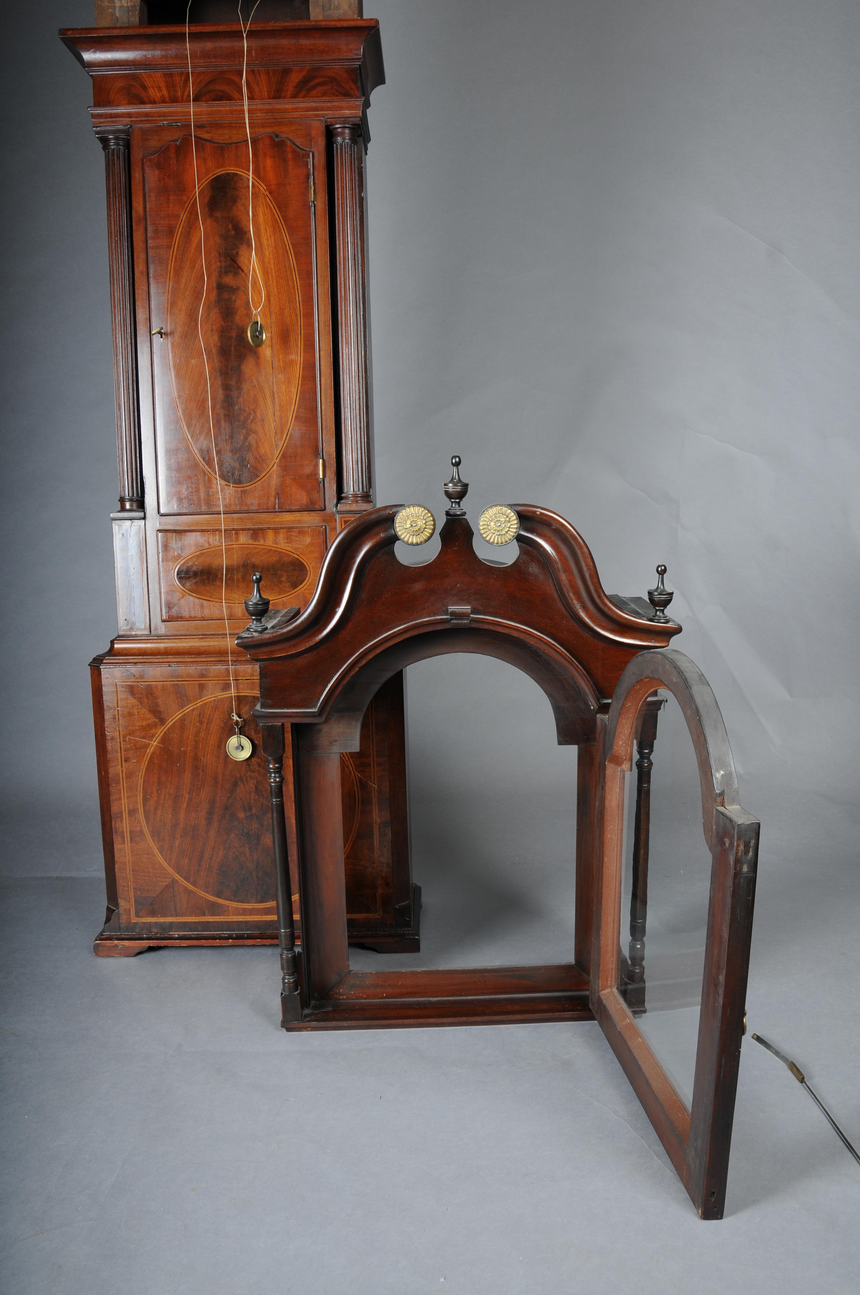 Masterful antique English grandfather clock, mahogany, 18th century For Sale 1