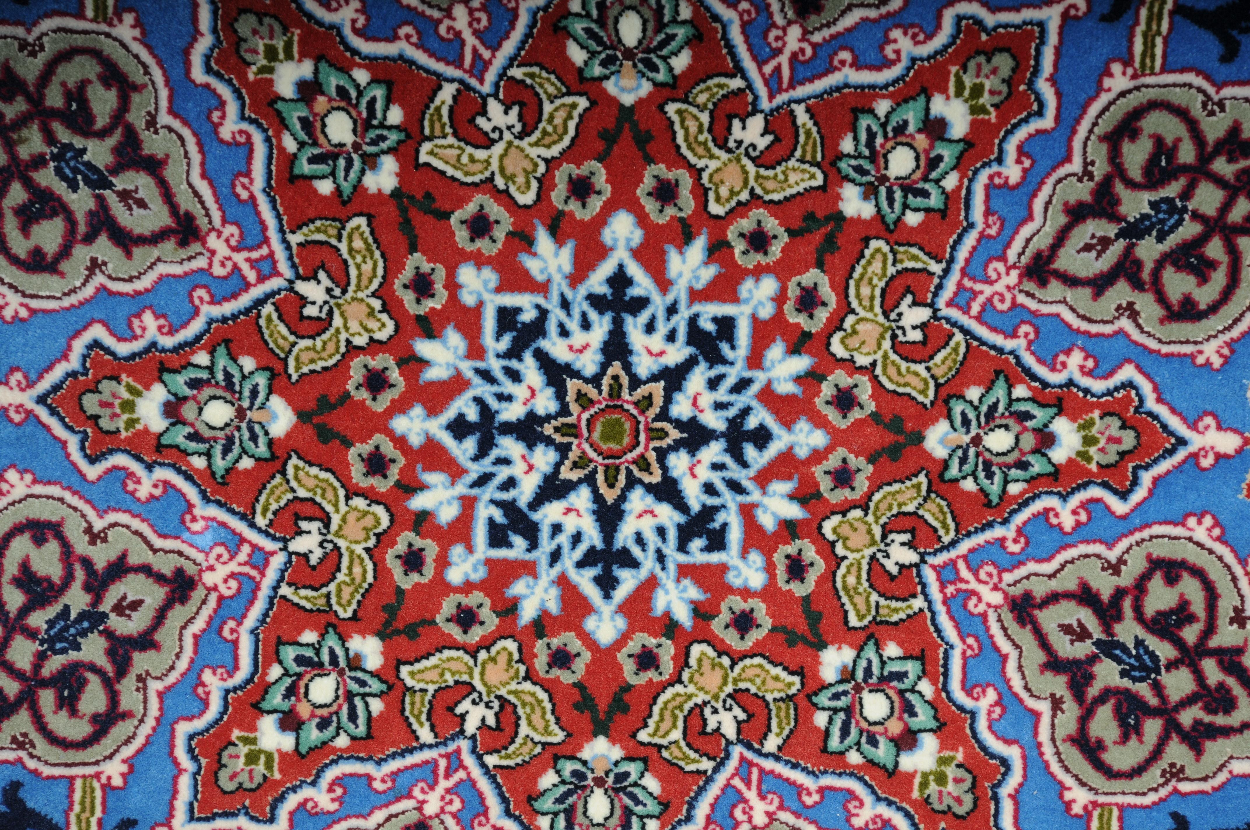 Masterful Isfahan Carpet, Cork Wool with Silk, circa 1960-1970s For Sale 6