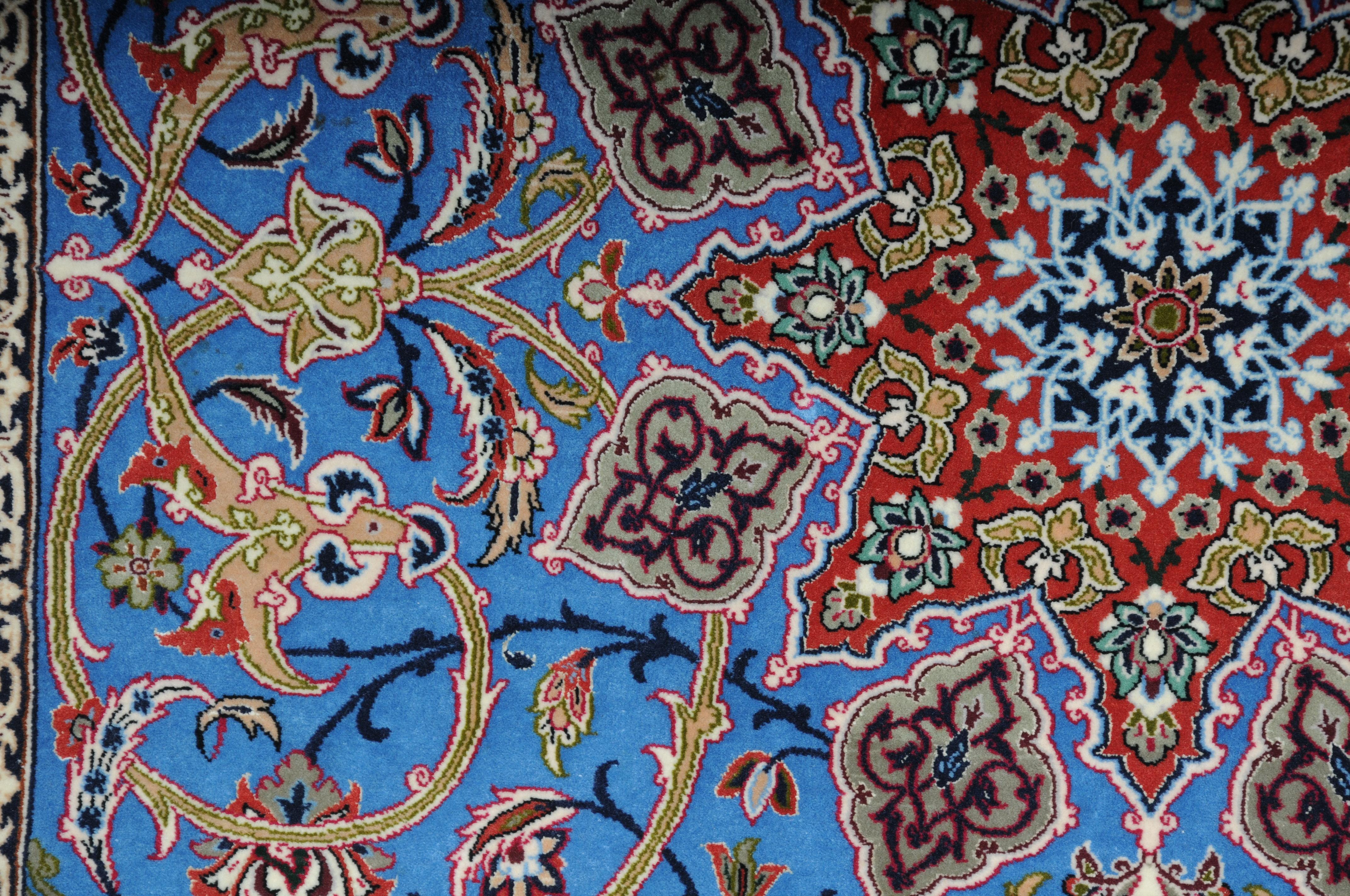 Masterful Isfahan Carpet, Cork Wool with Silk, circa 1960-1970s For Sale 7