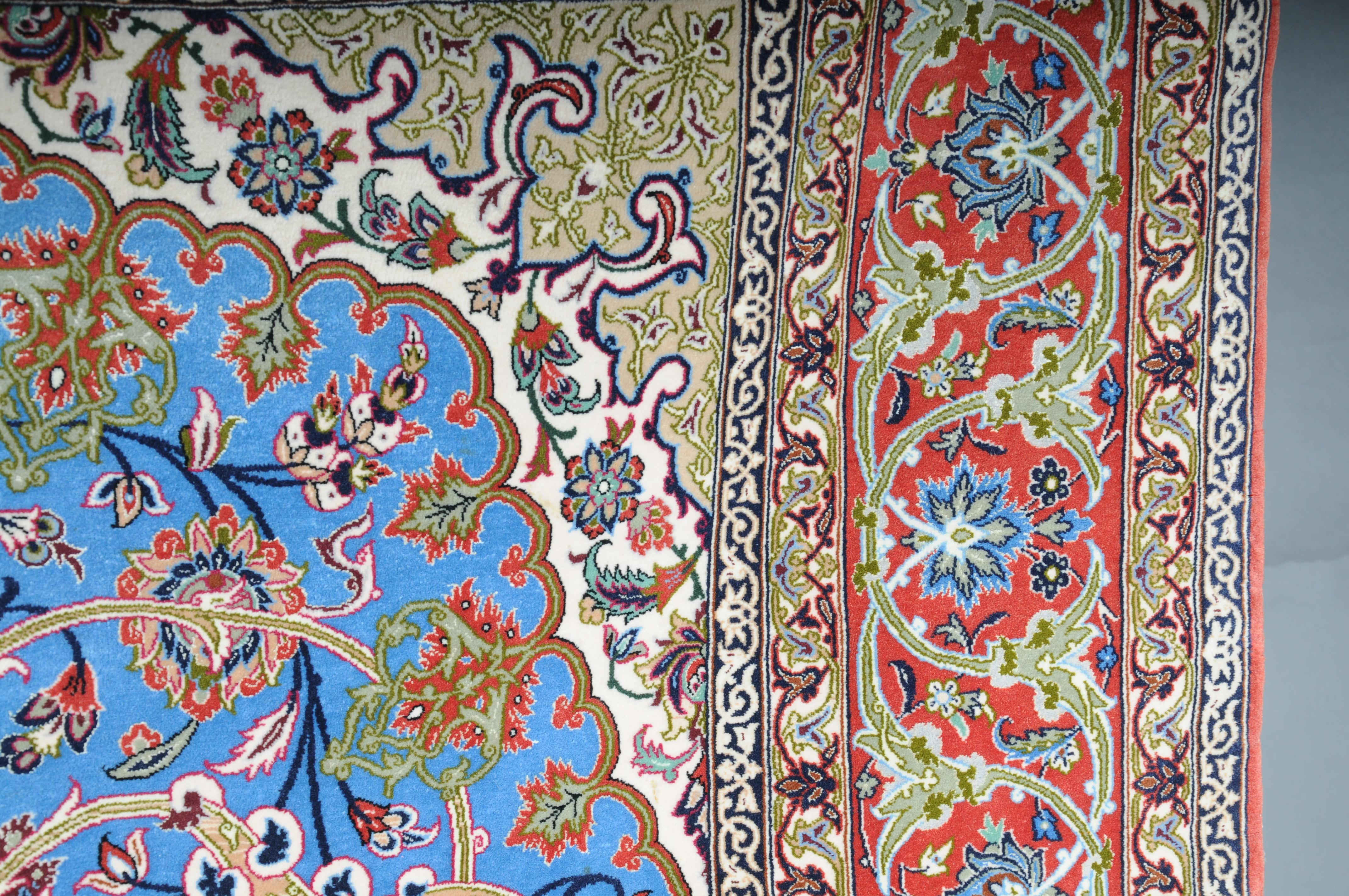 Masterful Isfahan Carpet, Cork Wool with Silk, circa 1960-1970s For Sale 2