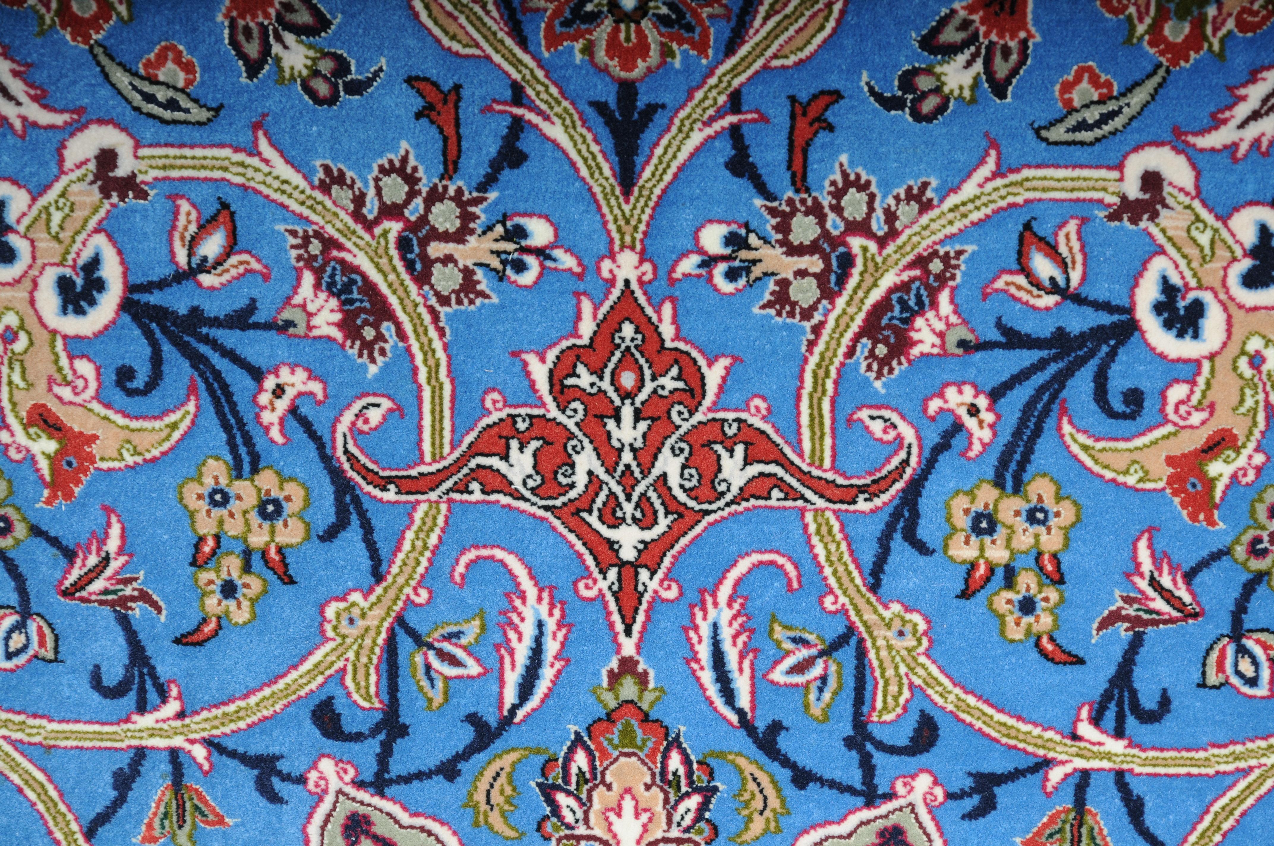 Masterful Isfahan Carpet, Cork Wool with Silk, circa 1960-1970s For Sale 3