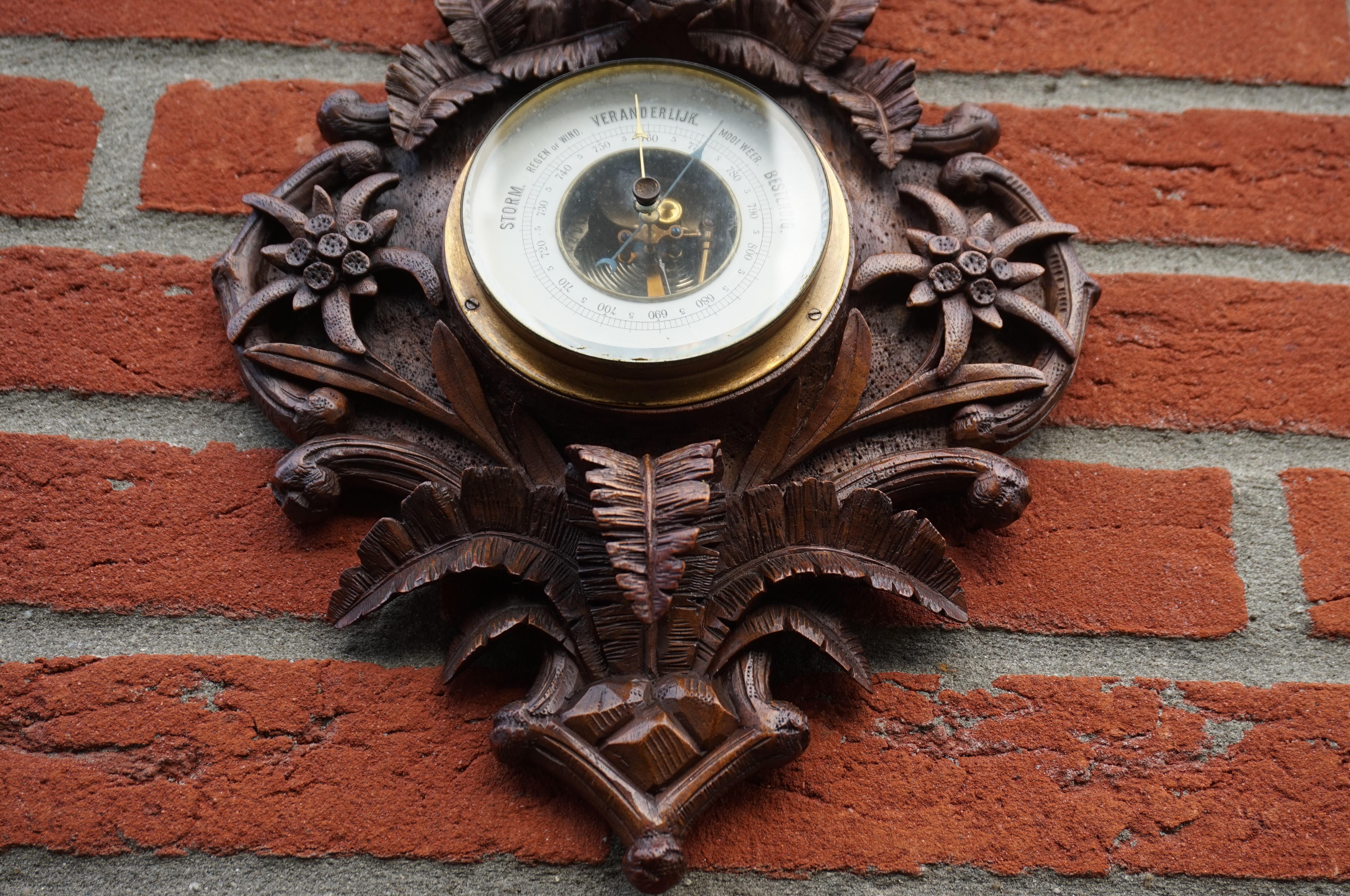 Masterly Carved Black Forest Wall Barometer with Fern Plants and Eagle Sculpture In Good Condition For Sale In Lisse, NL