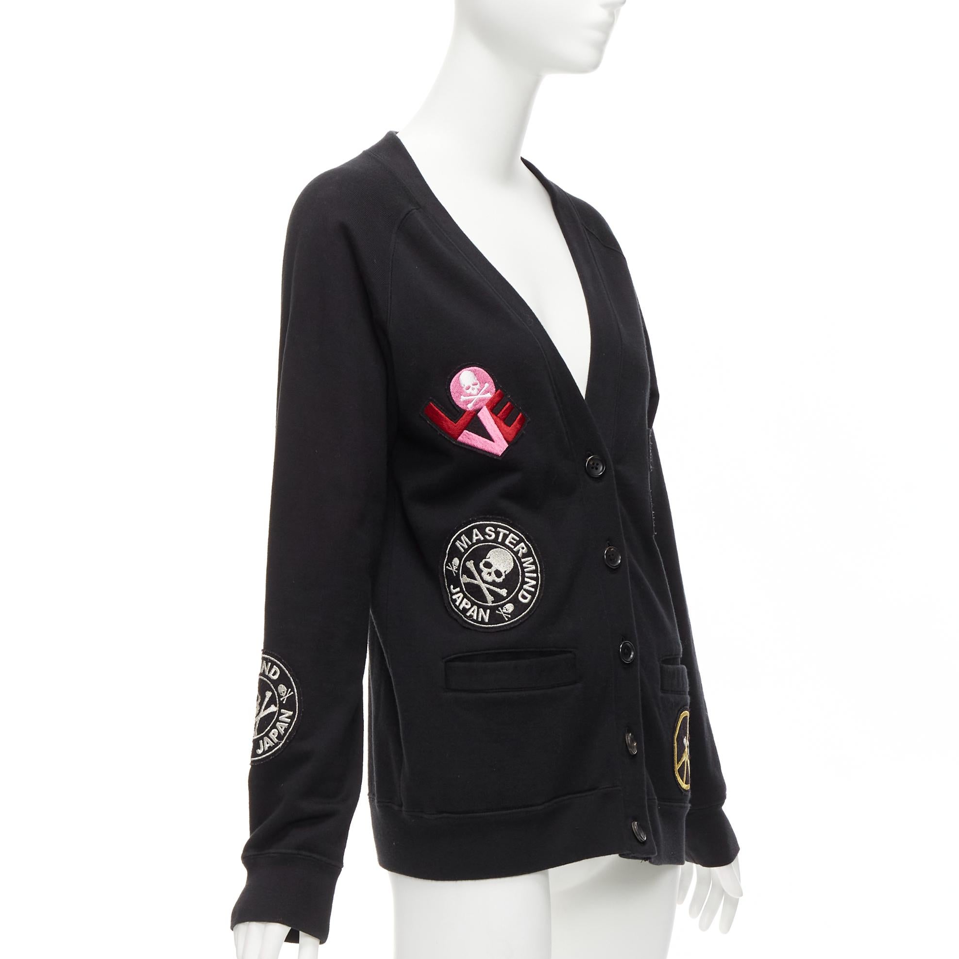 MASTERMIND JAPAN Schwarzer Baumwollpullover mit Schädel-Logo und Patch-Strickjacke JP1 S Damen im Angebot