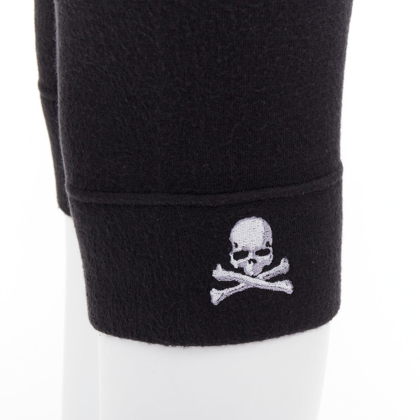 Nero MASTERMIND JAPAN - Leggings con teschio ricamato in maglia nera e grigia IT38 XS in vendita