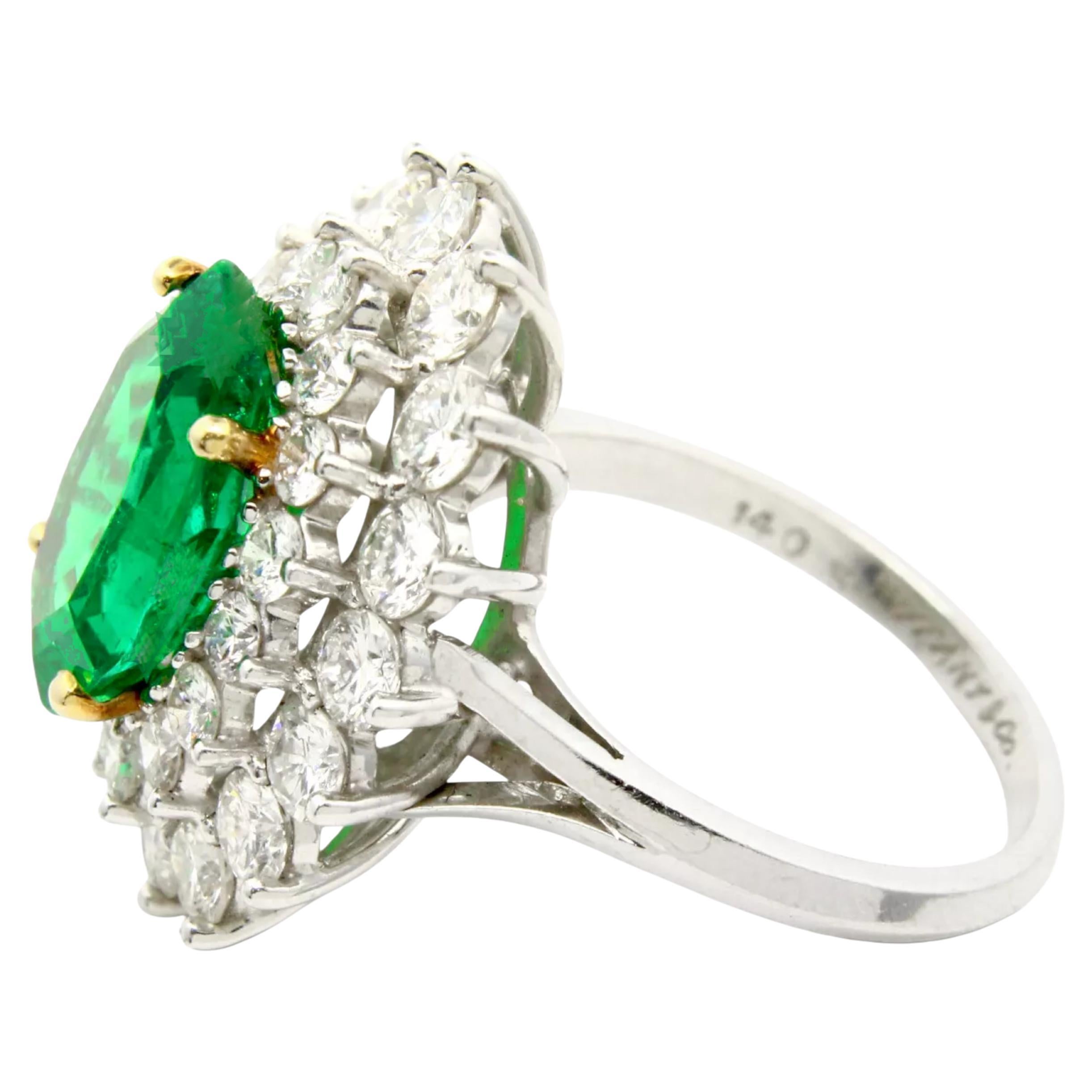 Masterpiece AGL Vintage Tiffany & Co. Colombian Emerald Ring In Good Condition For Sale In Chicago, IL