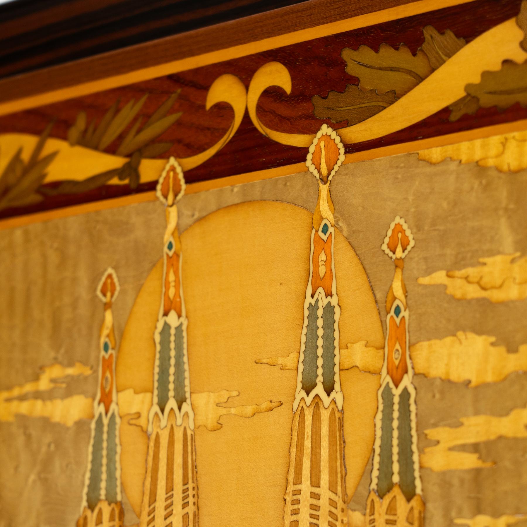 Obra Maestra de Marquetería de la Sagrada Familia de Gaudí - Firmada por J. Ordoñez en Bueno estado para la venta en Barcelona, ES