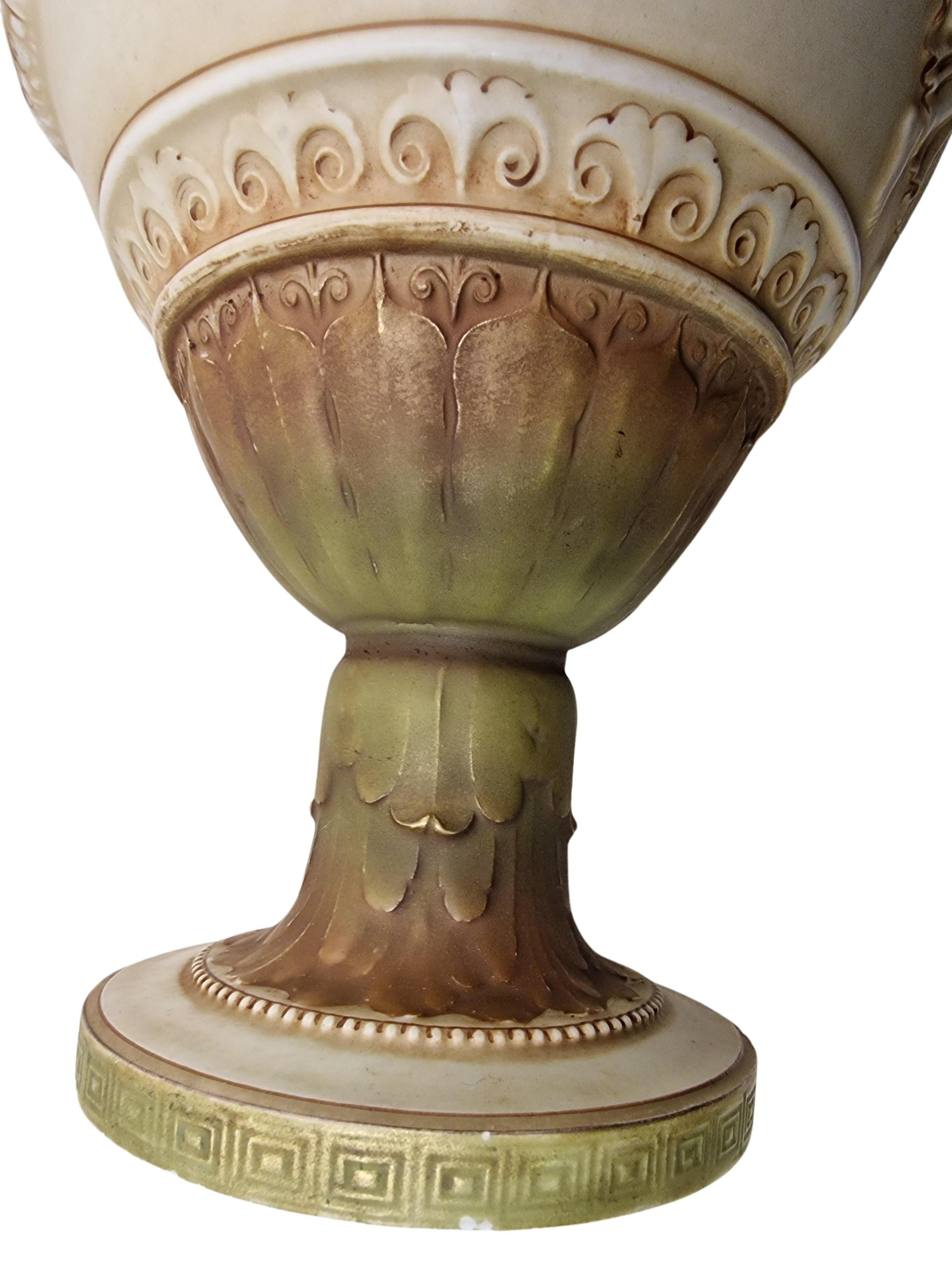 Masterpiece, rare vase, amphore, Ernst Wahliss, 1900 Art Nouveau, Vienna Austria For Sale 4