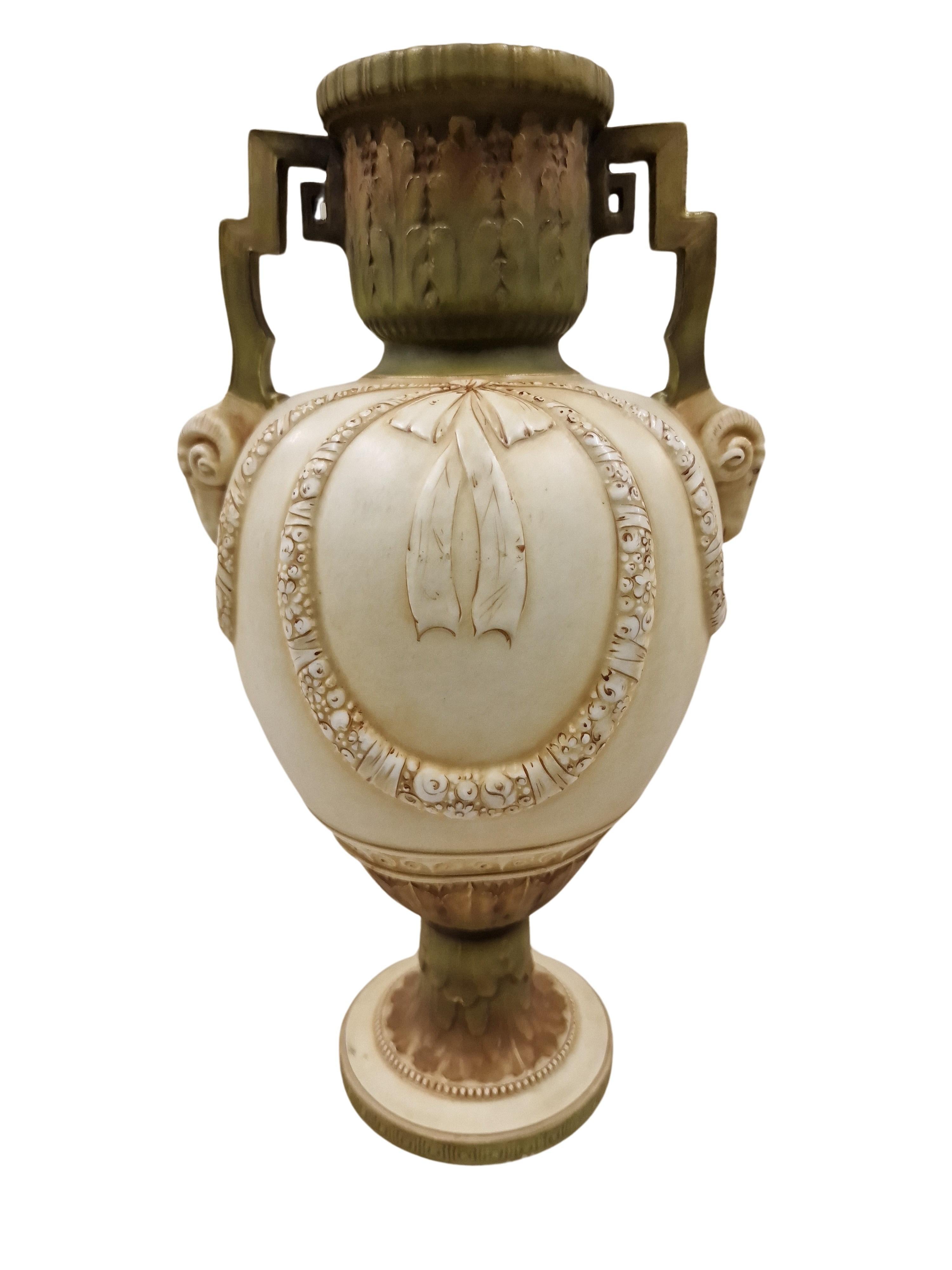 Austrian Masterpiece, rare vase, amphore, Ernst Wahliss, 1900 Art Nouveau, Vienna Austria For Sale