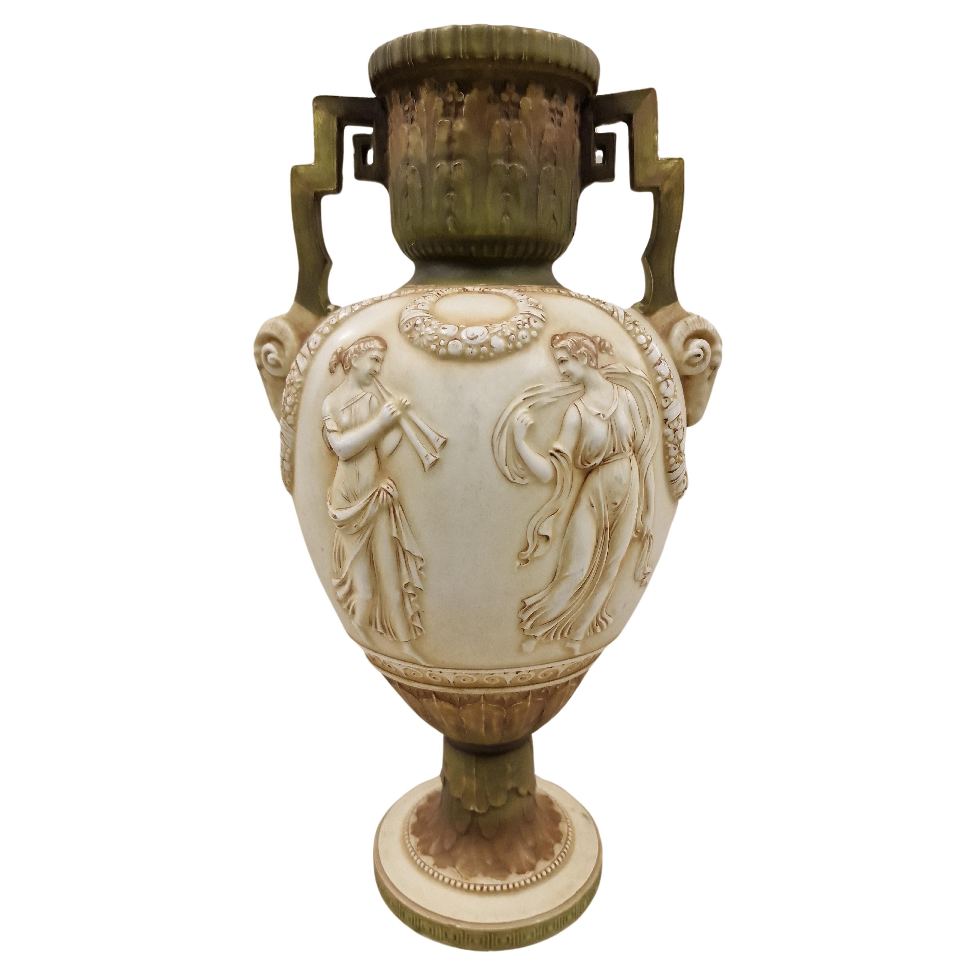 Masterpiece, rare vase, amphore, Ernst Wahliss, 1900 Art Nouveau, Vienna Austria For Sale