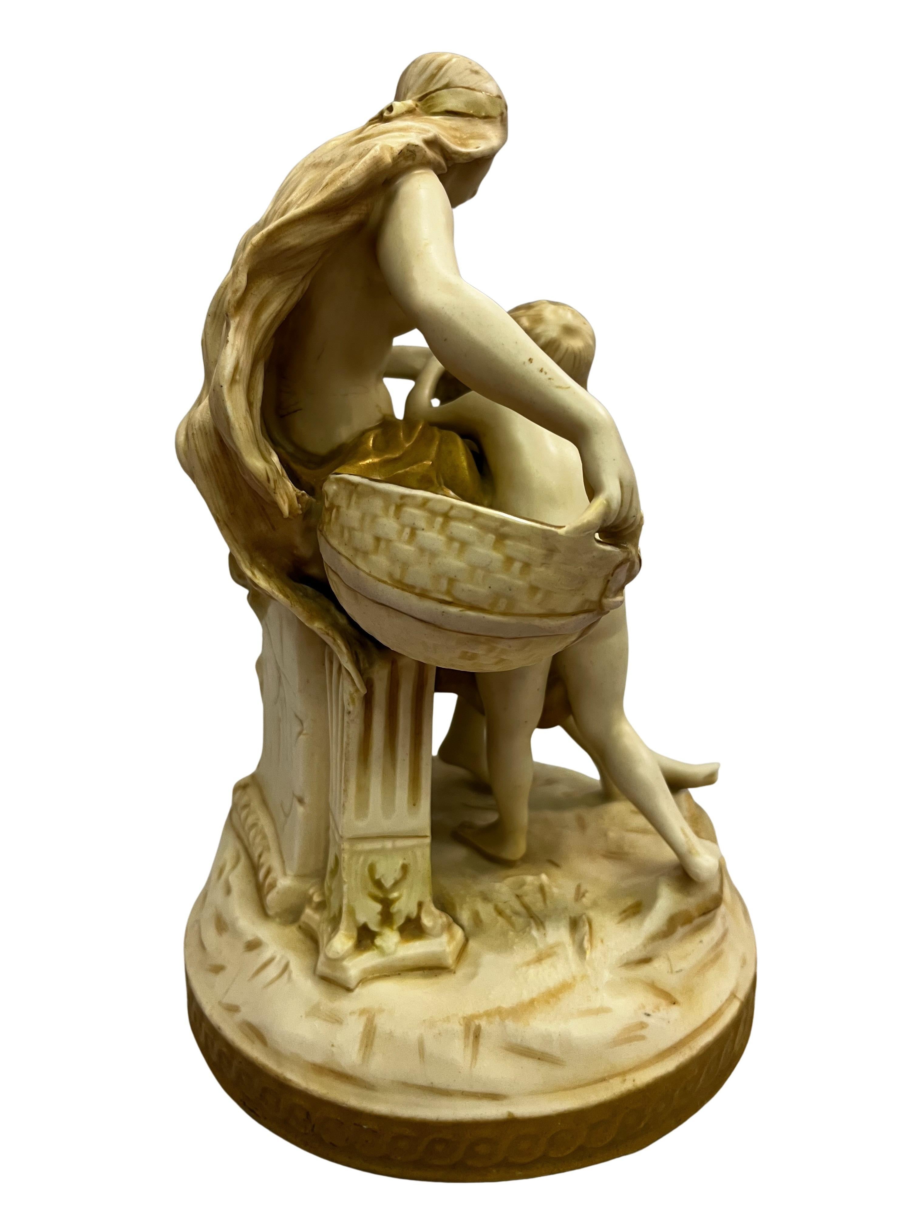 Early 20th Century Masterpiece sculpture, Mother´s love, Ernst Wahliss Royal Vienna, 1900, Austria For Sale