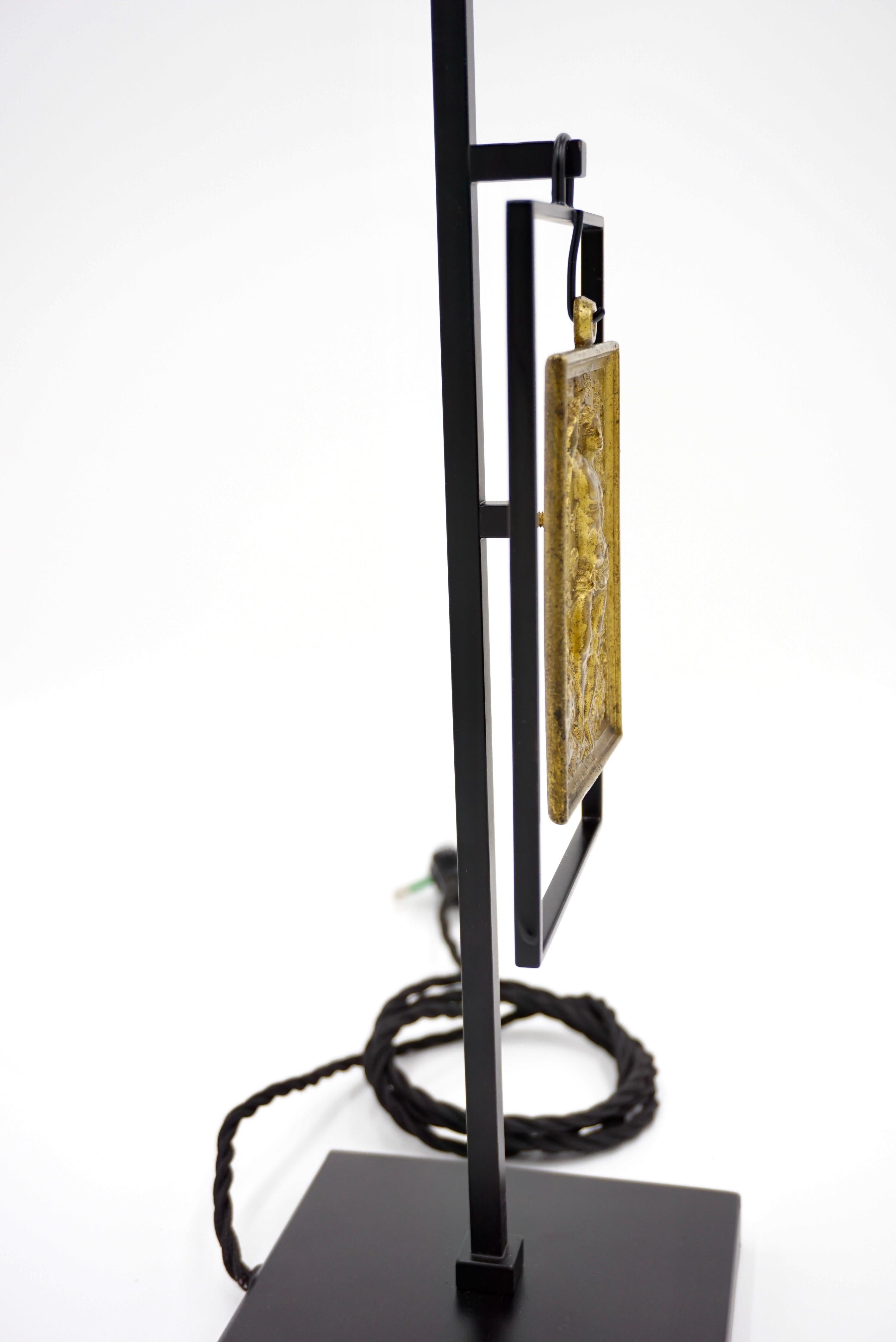 Lampe de bureau « Masterpieces of Light » en laiton avec plaque en bronze de S. Sebastiano XVII en vente 4