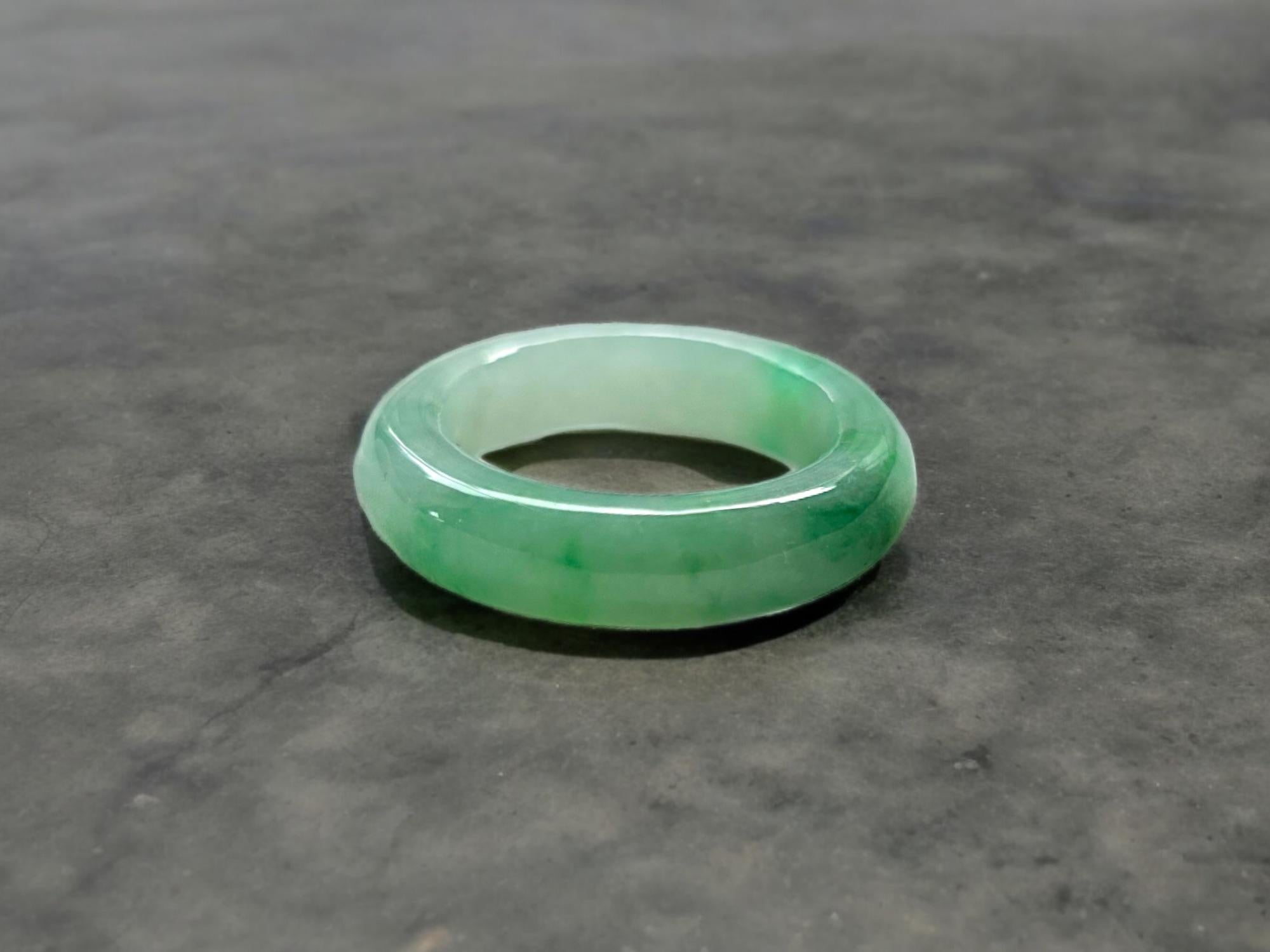 Bague à anneau Infinity certifiée A-Jadeite de maîtres birmans (Unisex - Bague cocktail) en vente 7