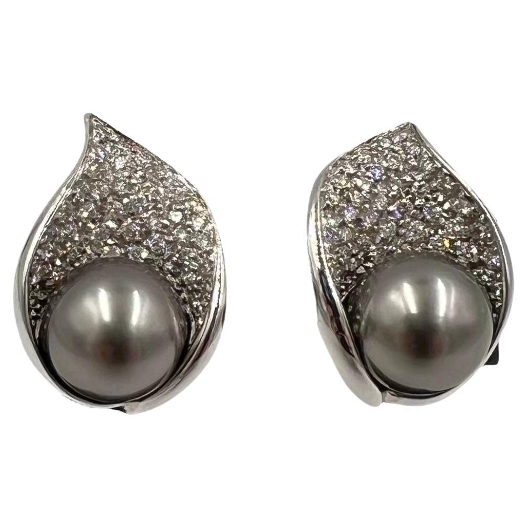 MASTOLONI Ohrringe aus Weißgold mit Perlen und Diamanten im Angebot