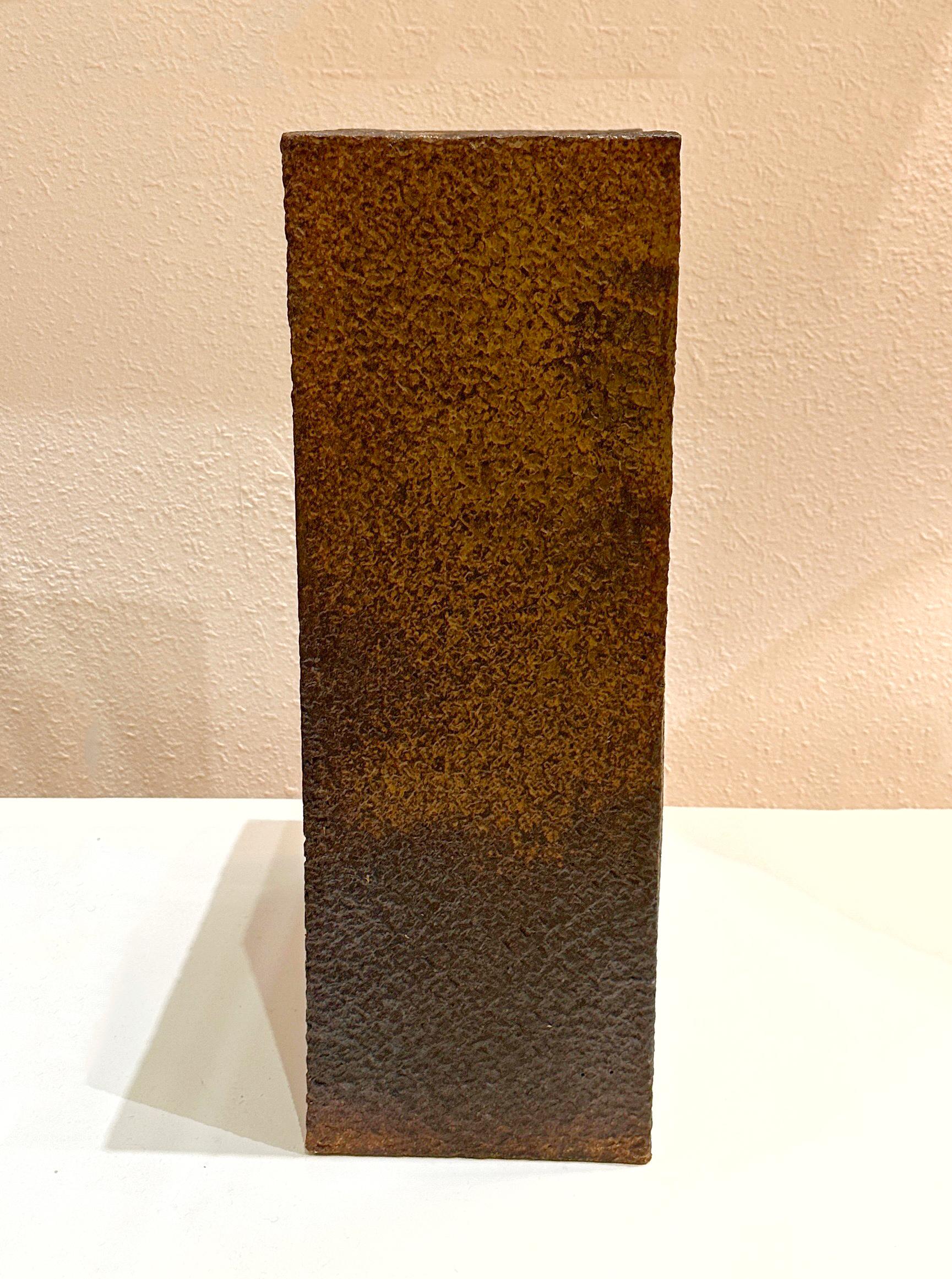 Late 20th Century Masuo Ojima Large Scale Sculptural Post-Modern Ceramic Vase, circa 1990s For Sale