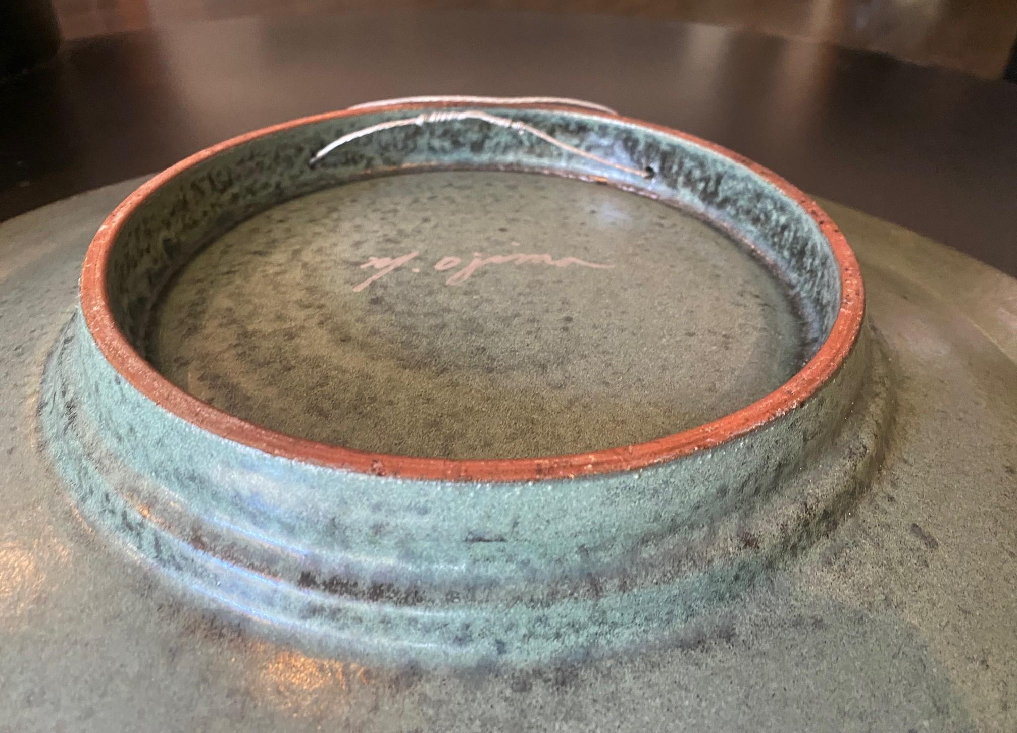 Masuo Ojima Firmato Grande Studio Pottery Giapponese Asiatico in Ceramica Modernista Caricabatterie in vendita 6