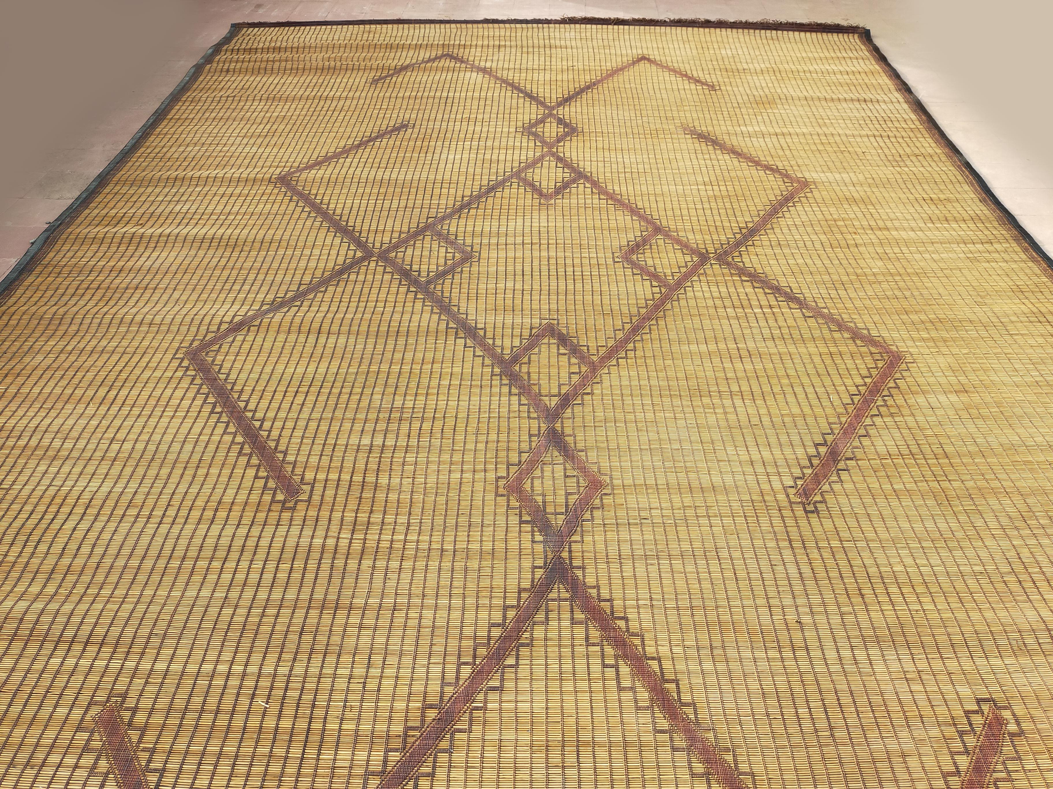 Mid-20th Century Mat from Mauritania Sahara in Leather and Palmwood, Mid-Century Modern Design