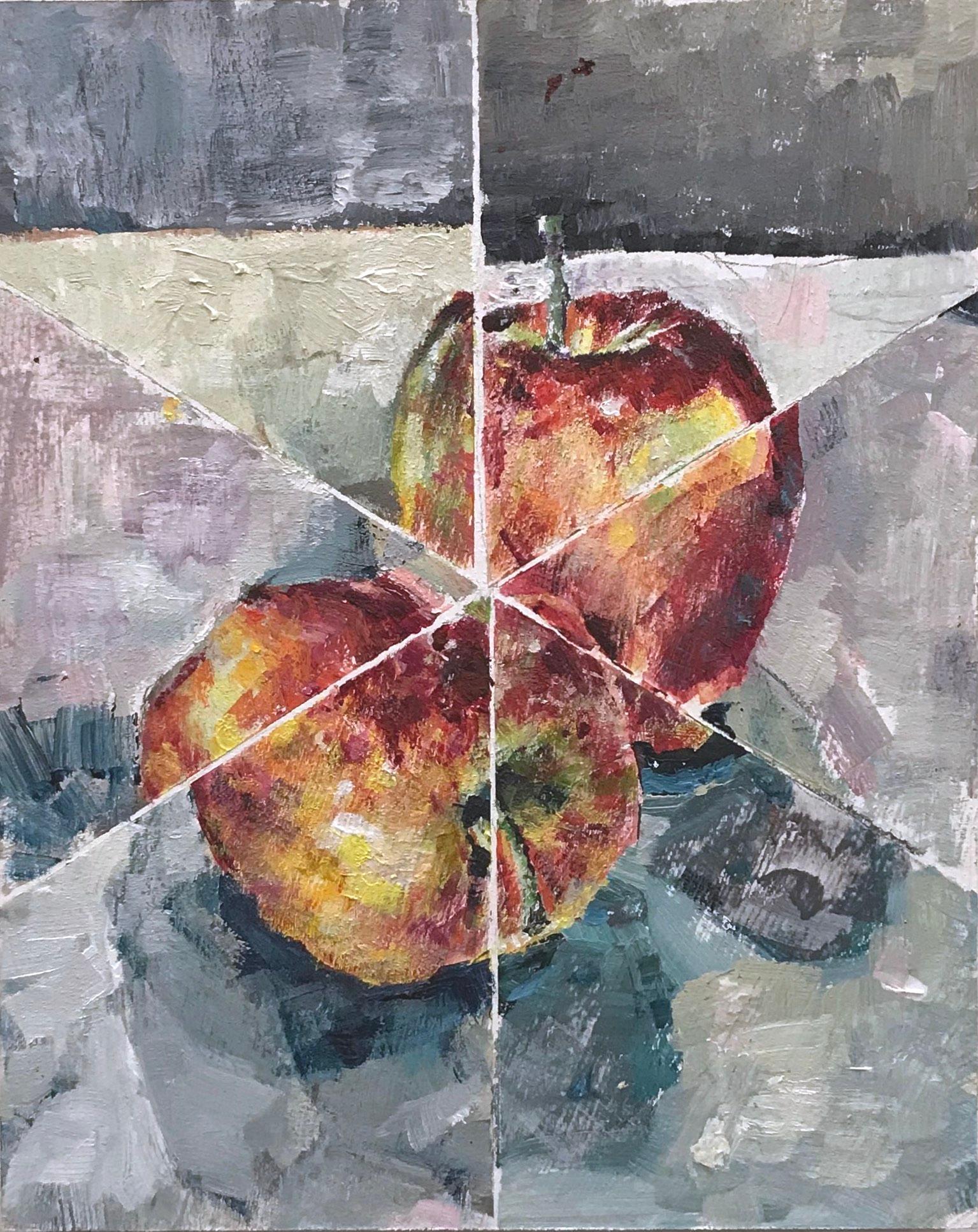 Zwei Äpfel: abstraktes Stillleben im Innenraum mit roten Äpfeln auf Rosa und Grau